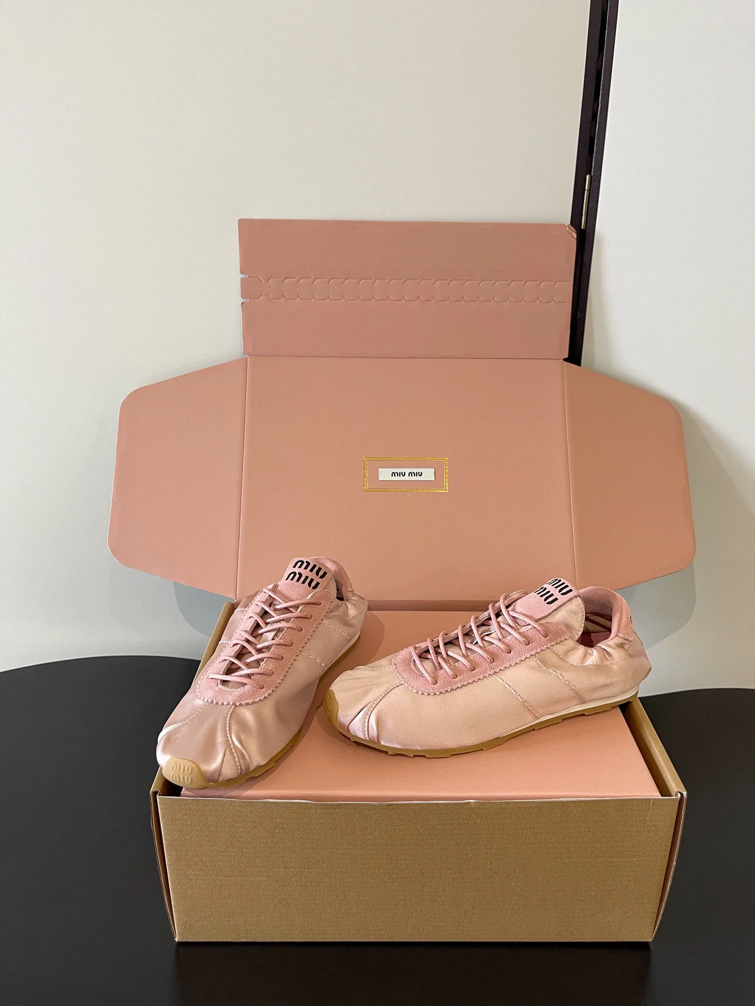 Кроссовки Женские Miu Miu 392158