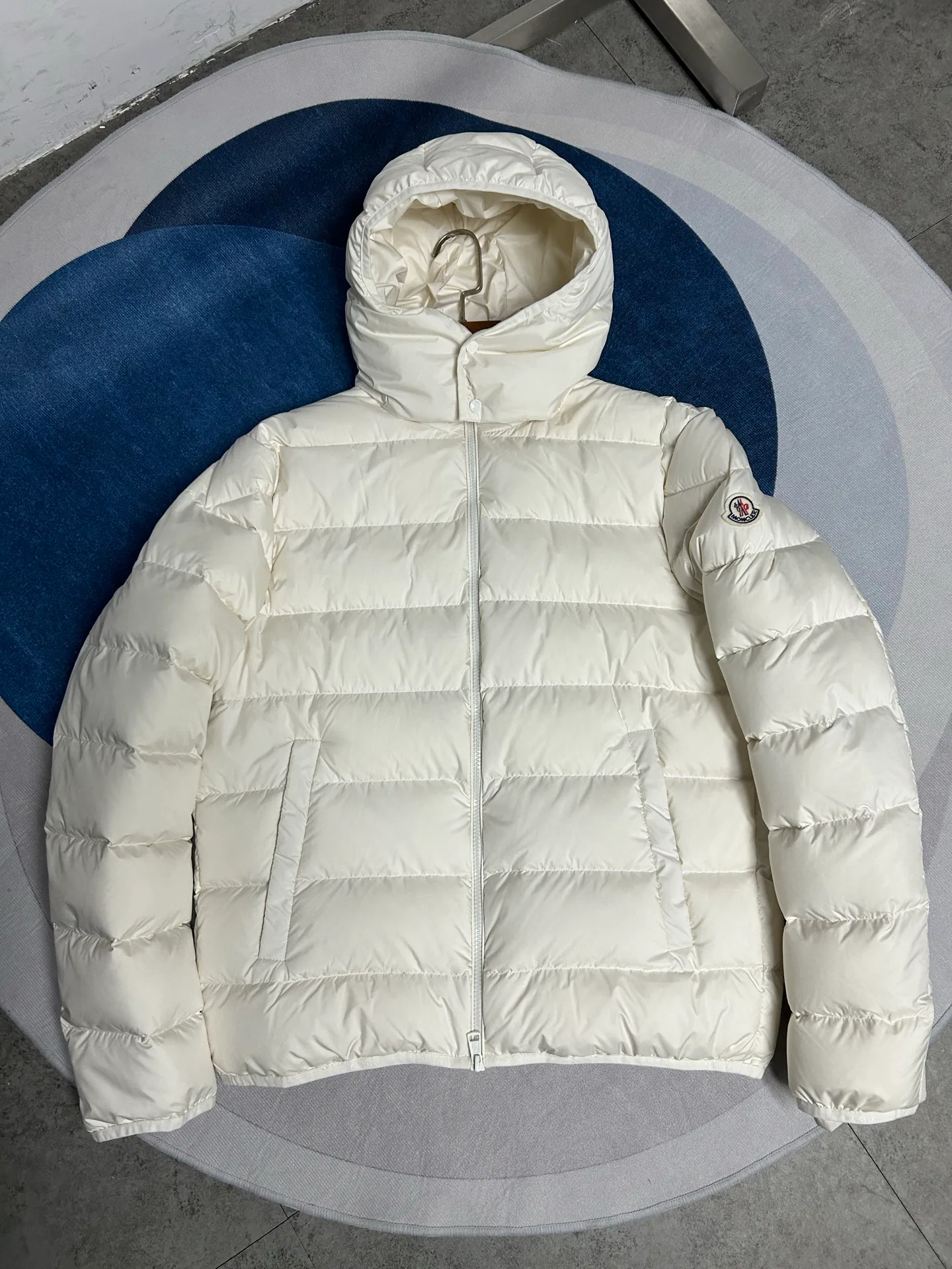 Куртки И Пуховики Женские Moncler 19202366