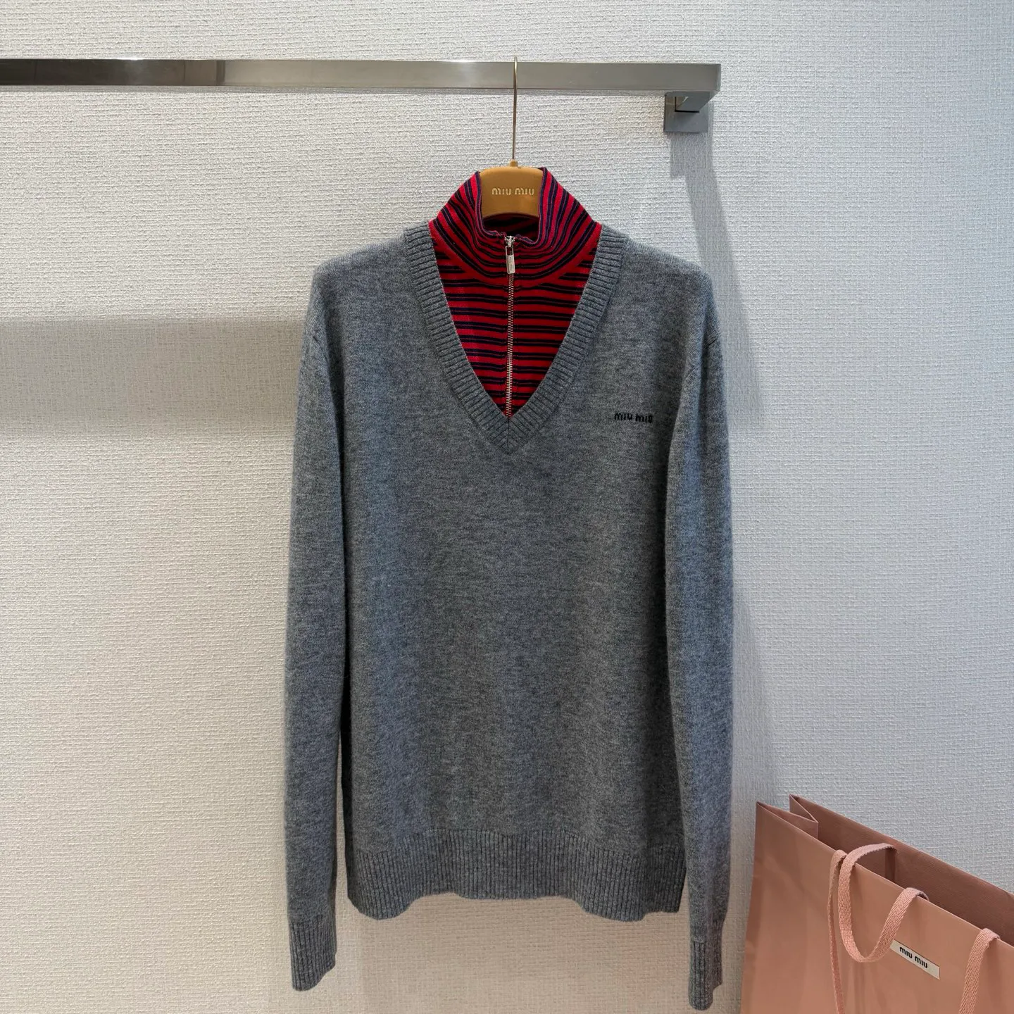 Джемперы И Свитеры Женские Miu Miu 18298401