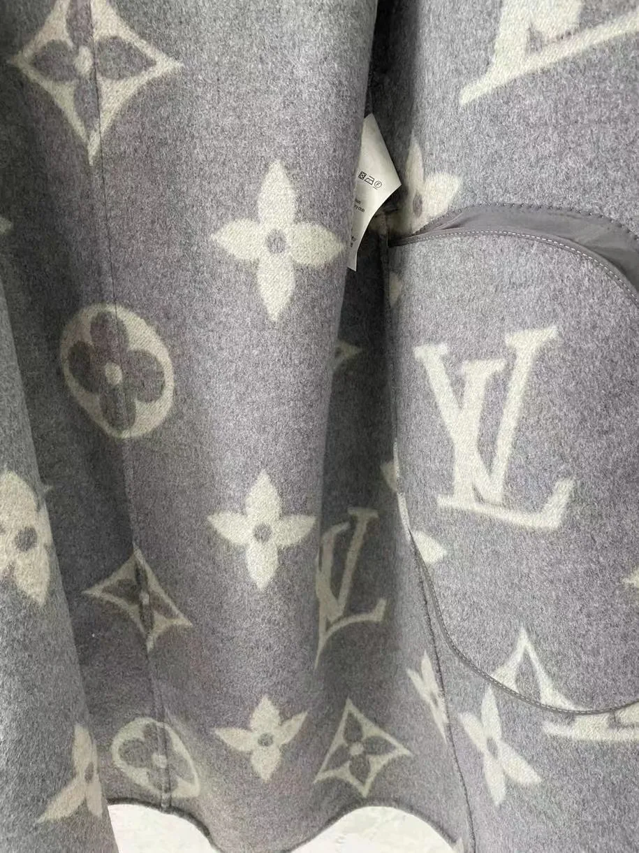 Пальто Женские Louis Vuitton 17998824