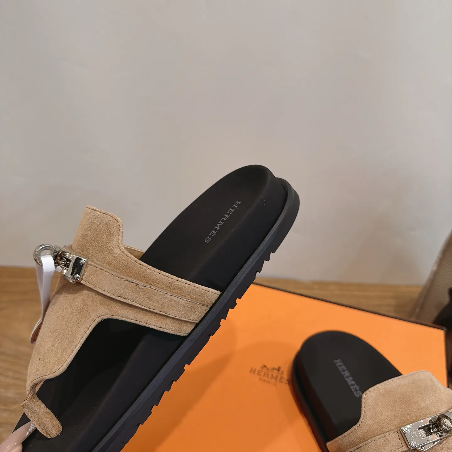 Шлепанцы Женские Hermes 17014855