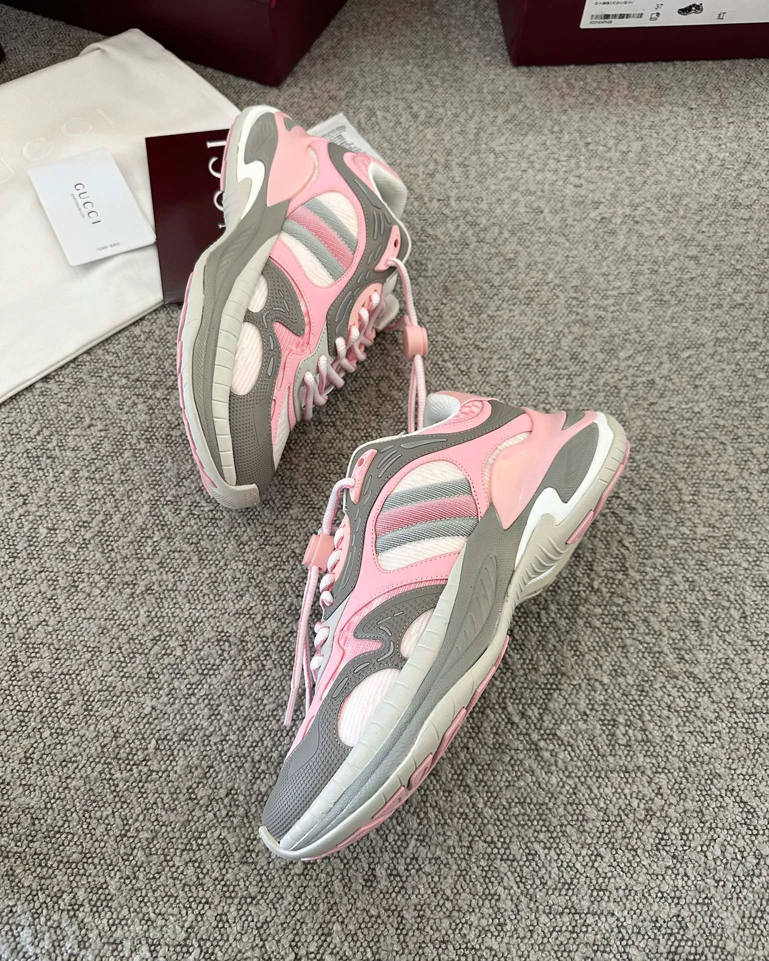 Кроссовки Женские Gucci 4321358