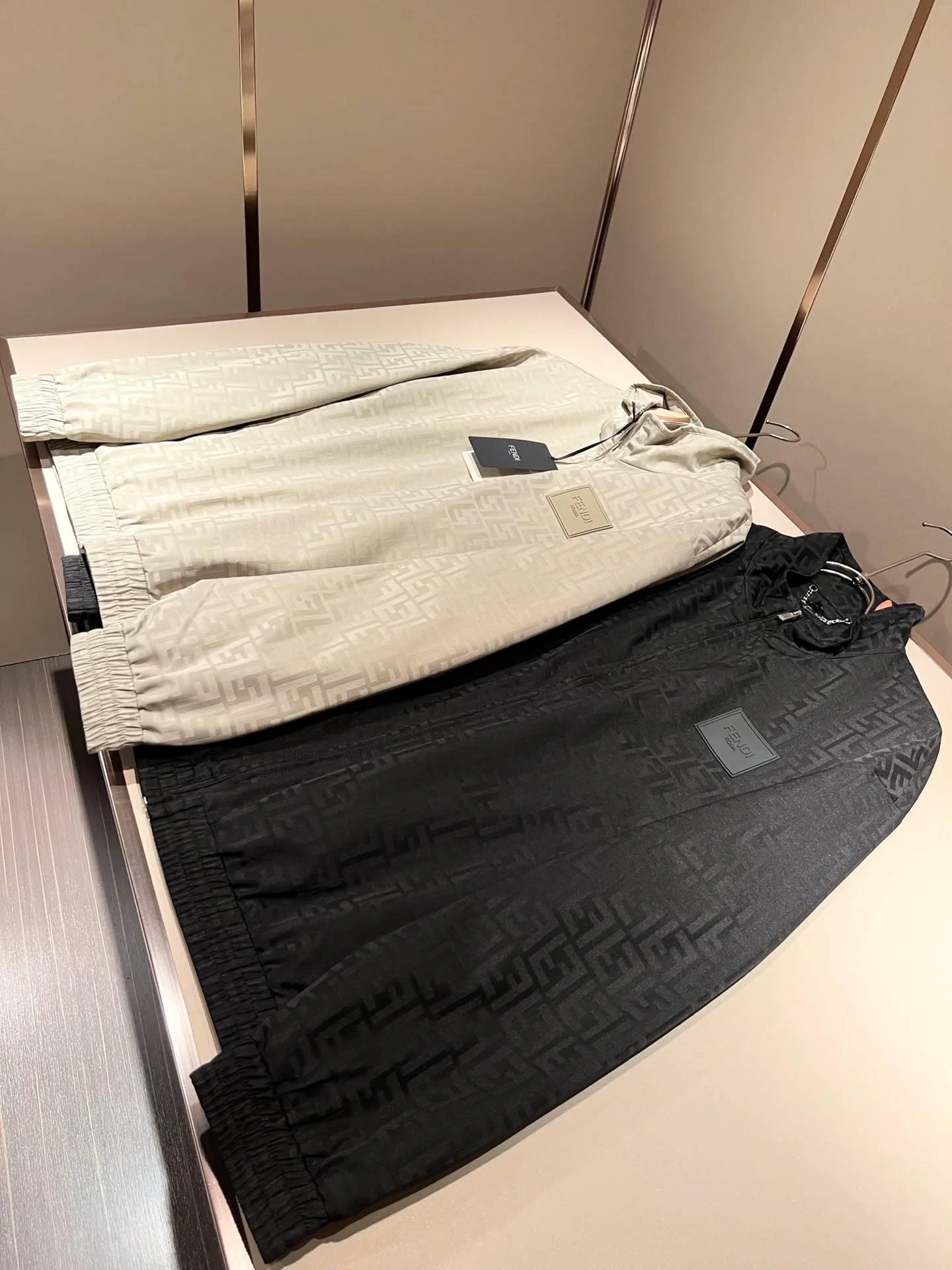 Куртки И Пуховики Мужские Fendi 10242259