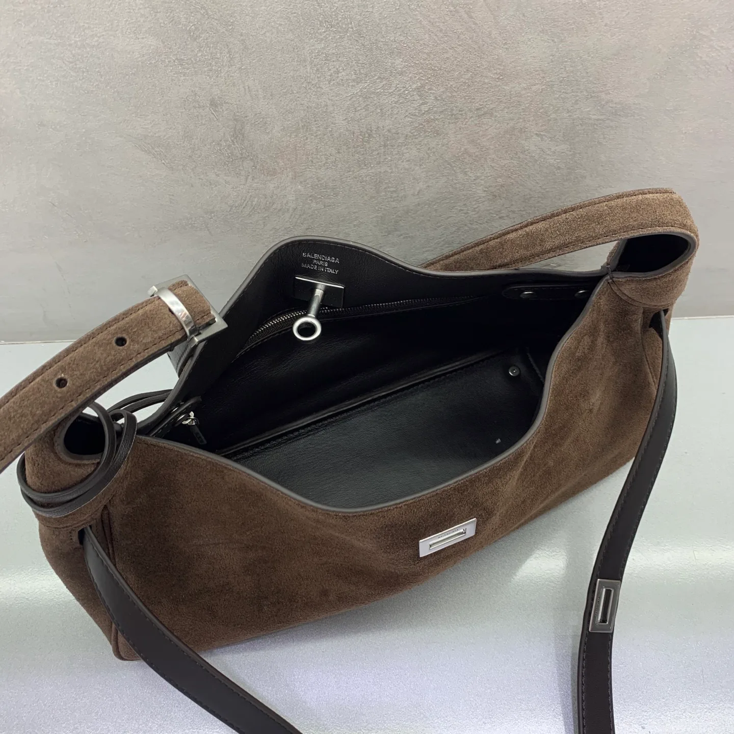 Сумки На Ремне Женские Balenciaga 821768