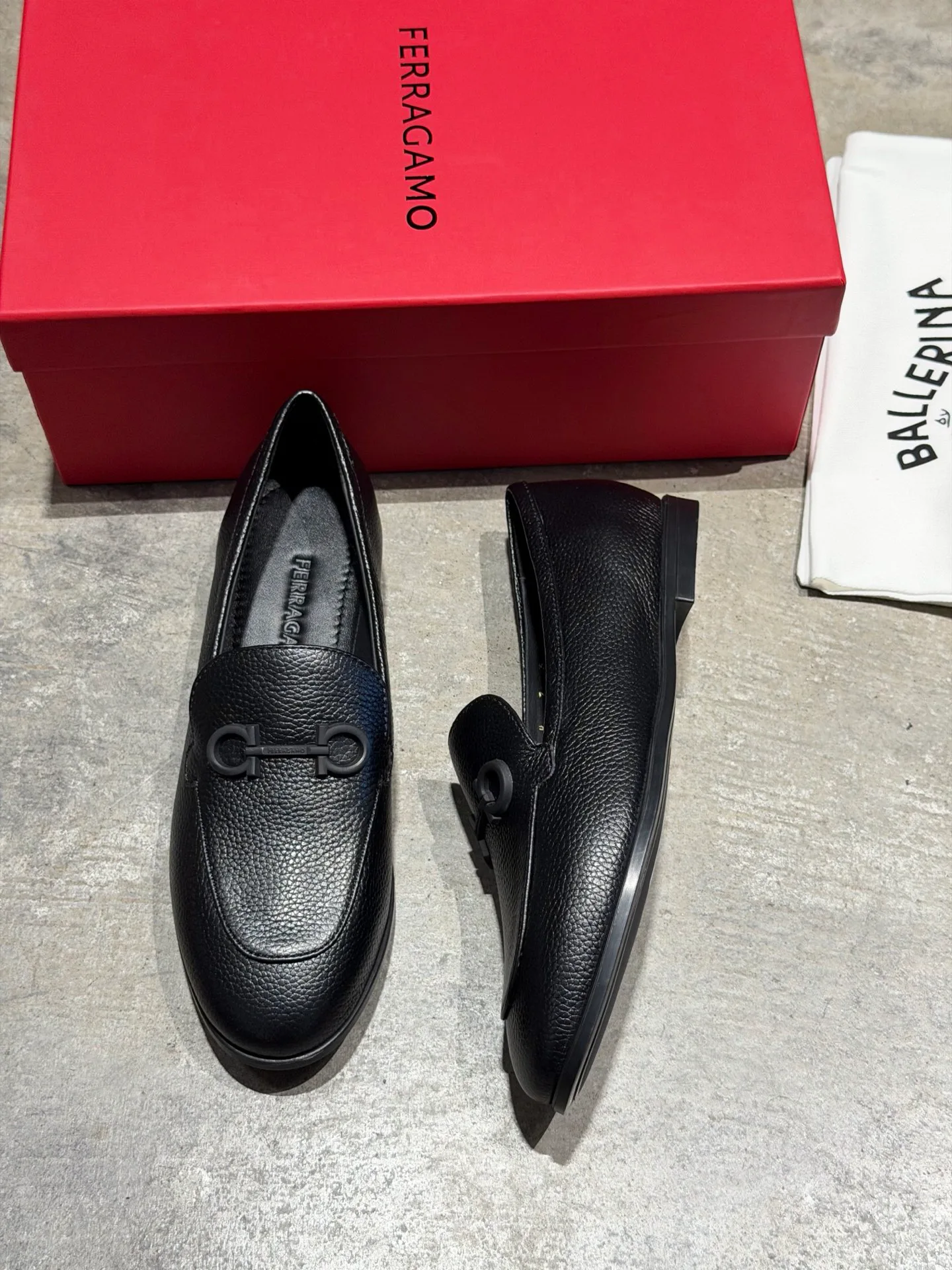 Лоферы И Мокасины Женские Salvatore Ferragamo 17642563