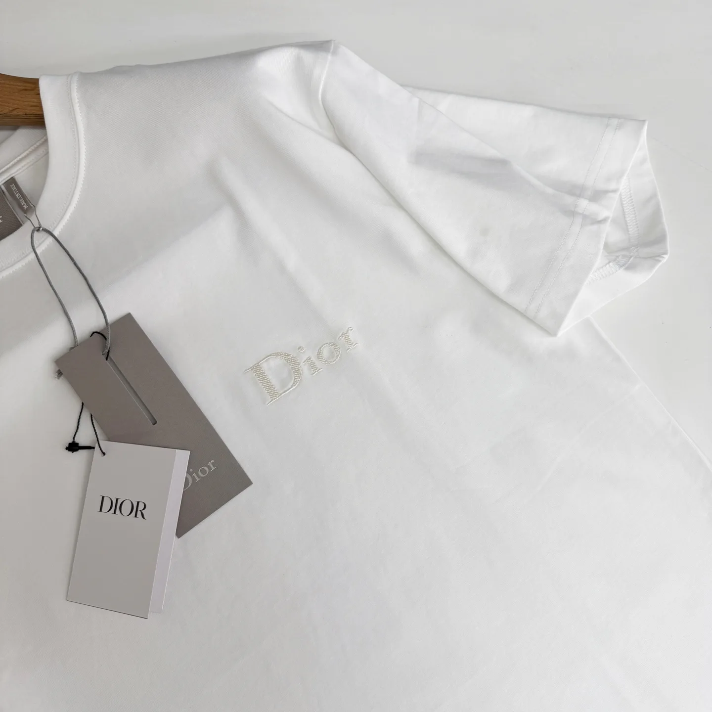 Футболки Женские Christian Dior 11682539