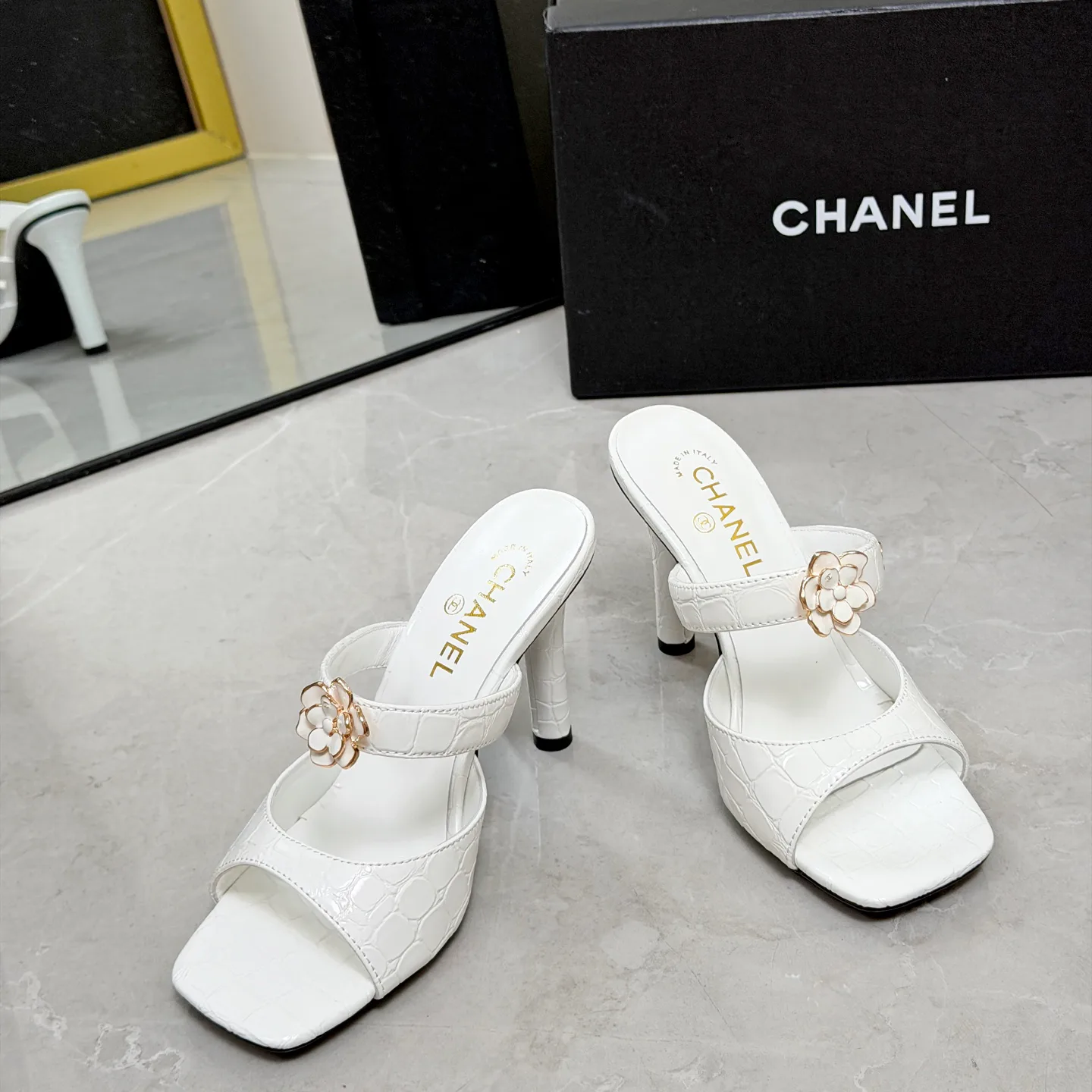 Босоножки Женские Chanel 17335029
