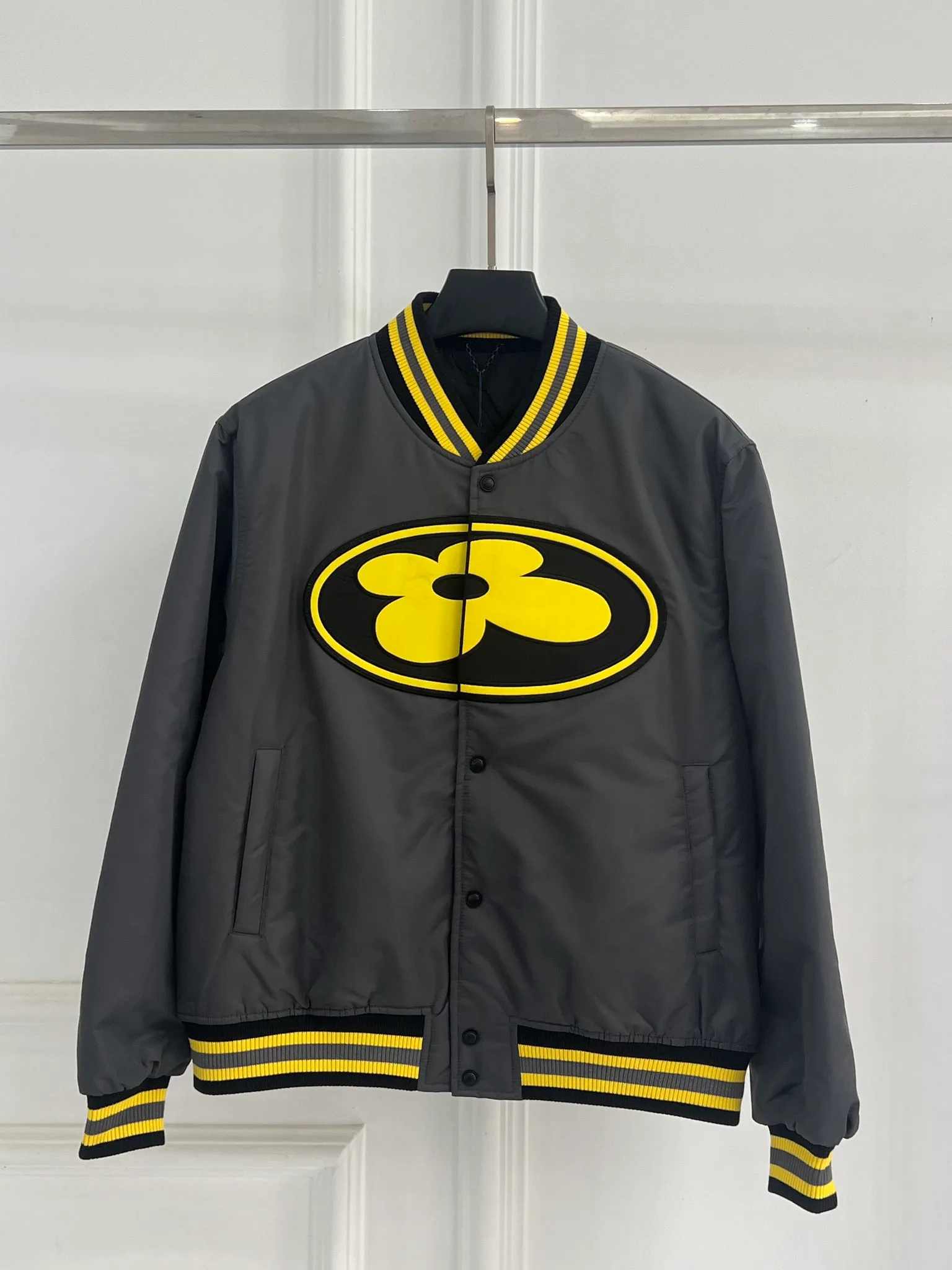 Куртки И Пуховики Женские Louis Vuitton 12842565