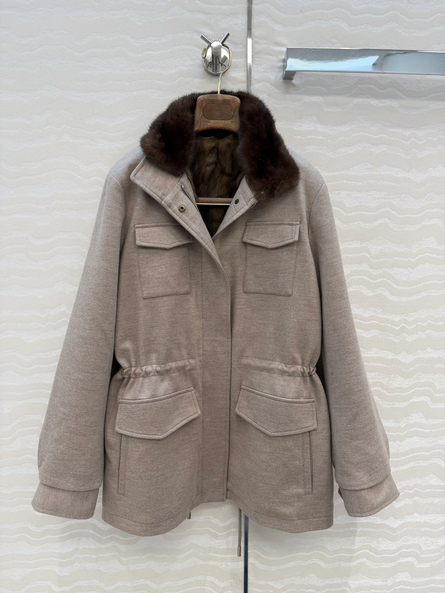 Куртки И Пуховики Женские Loro Piana 18115106