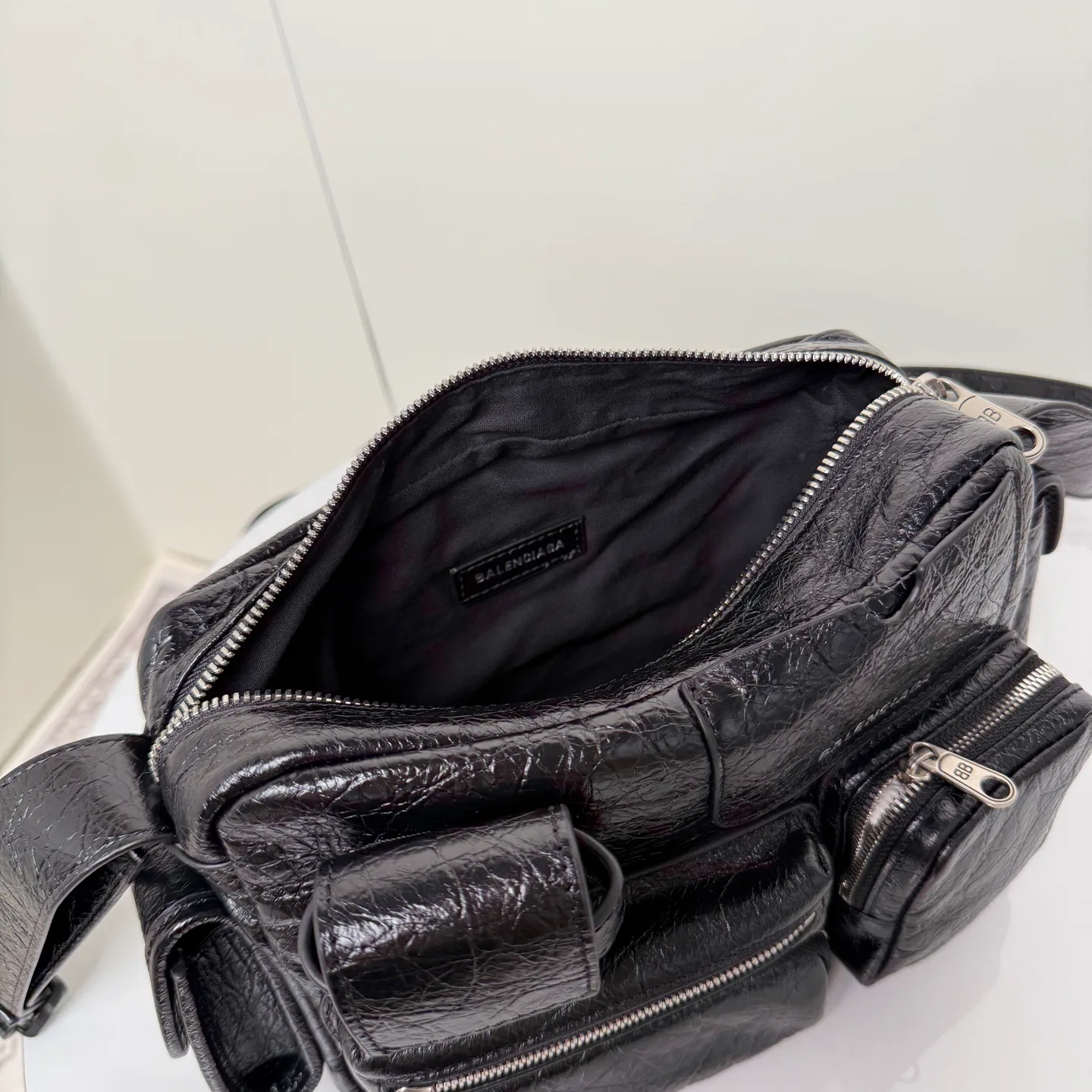 Сумки На Ремне Женские Balenciaga 1221088