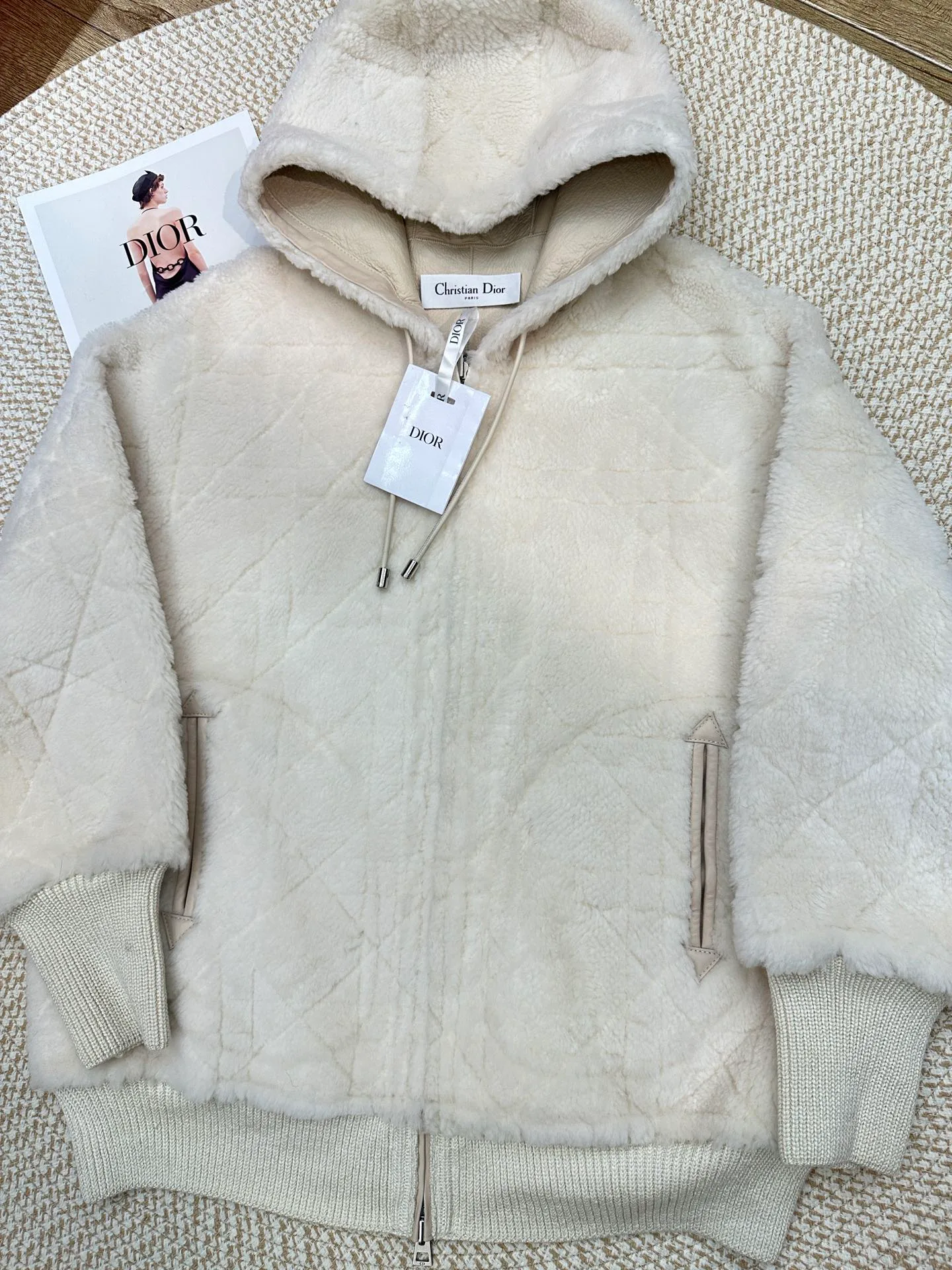 Кожаные Куртки И Дублёнки Женские Christian Dior 1069511