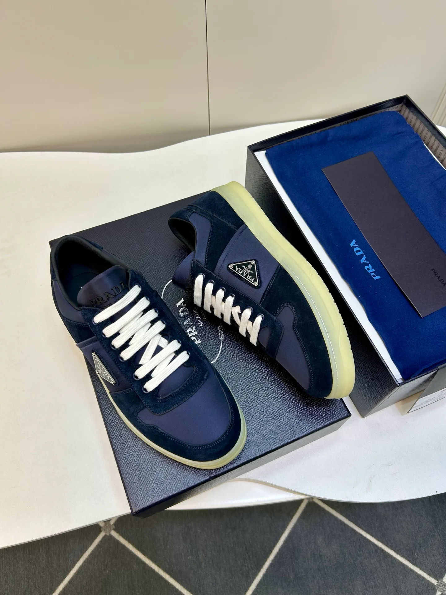 Кроссовки Мужские Prada 18267436
