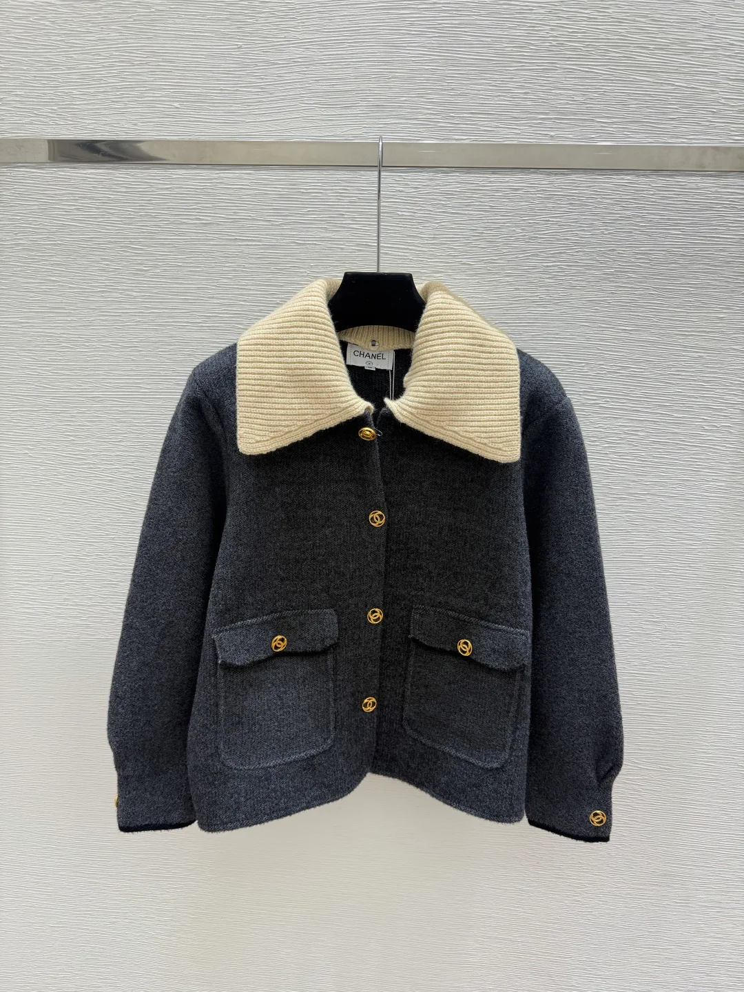 Джемперы И Свитеры Женские Chanel 18727226