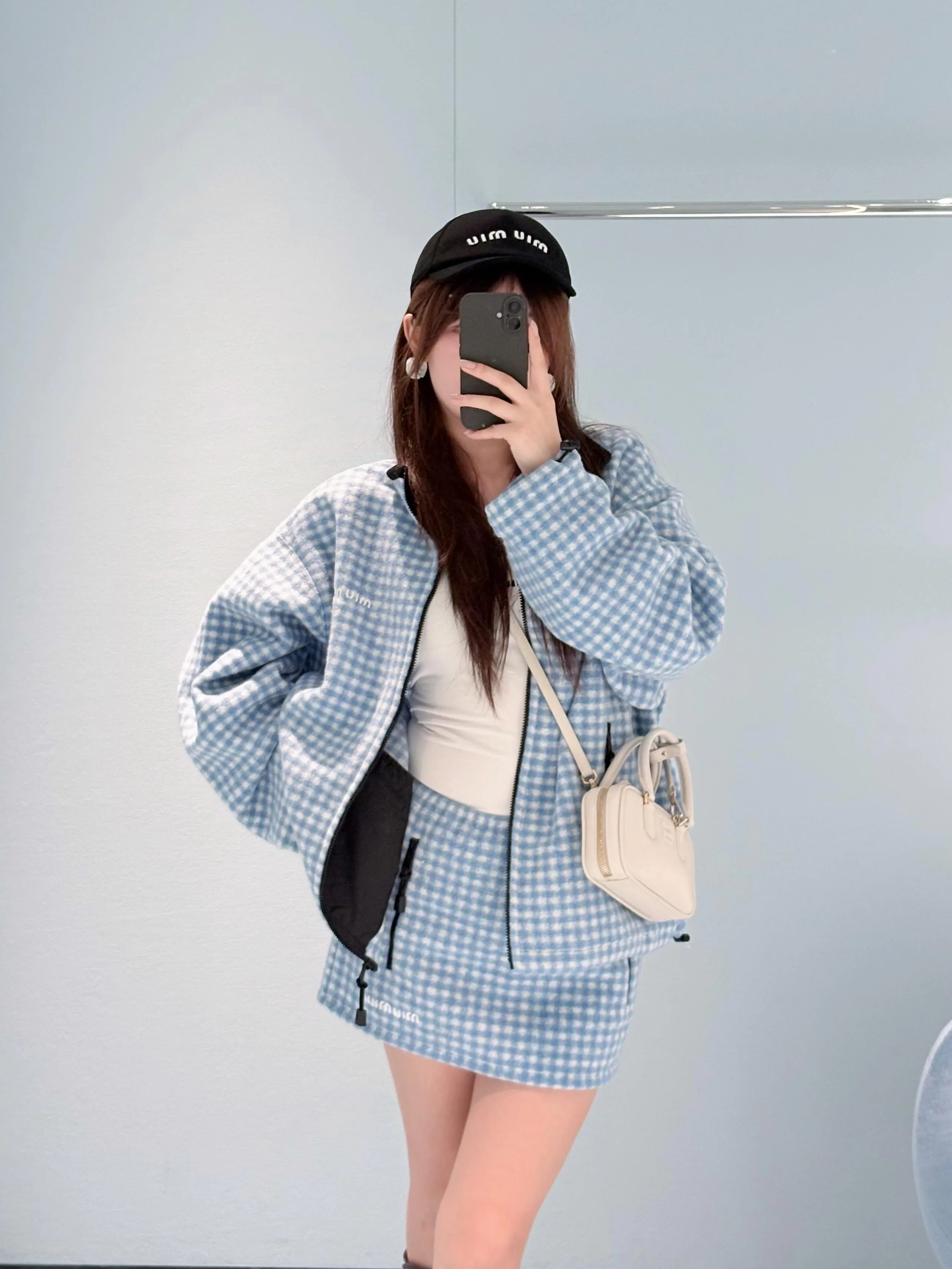 Куртки И Пуховики Женские Miu Miu 18018636