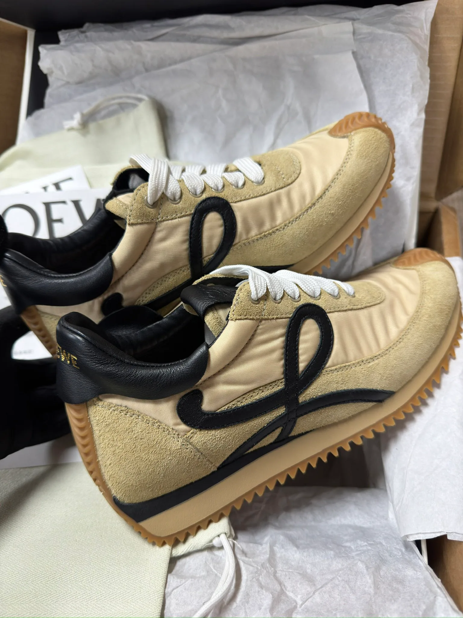 Кроссовки Женские Loewe 9436