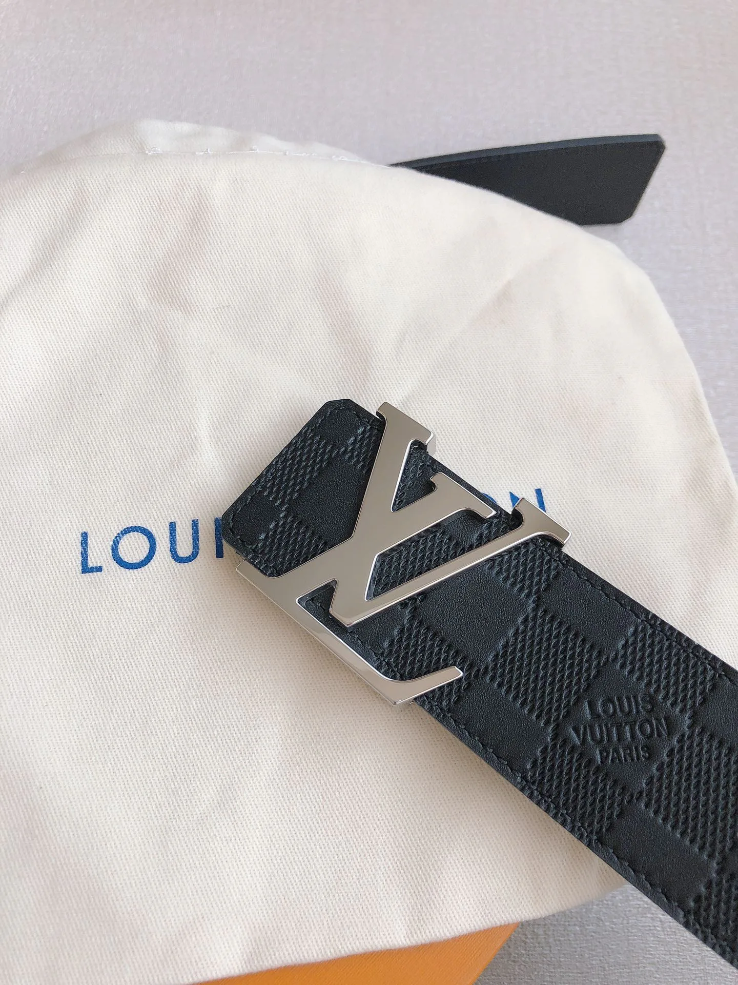 Ремни Louis Vuitton 14563622