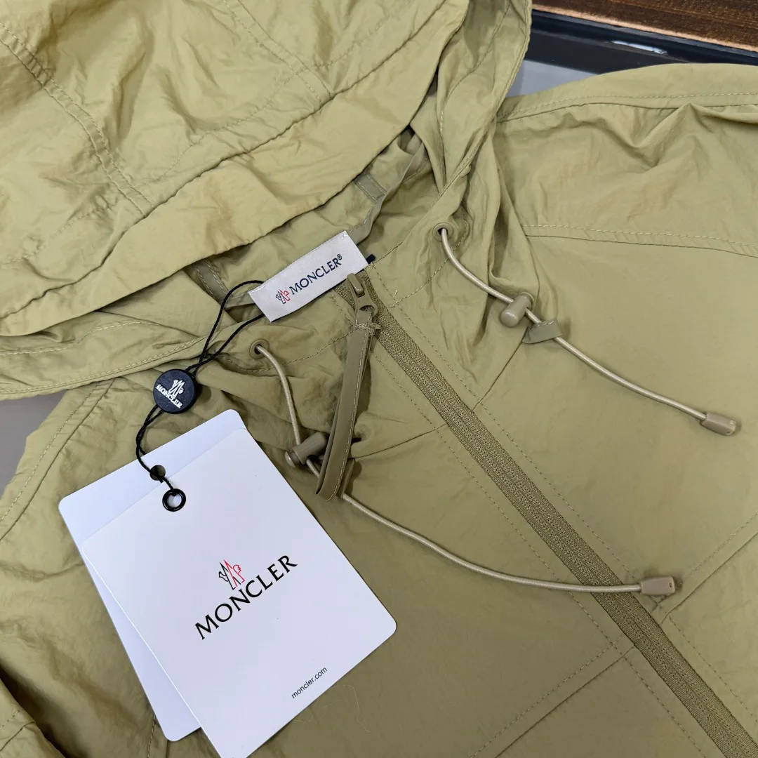 Куртки И Пуховики Мужские Moncler 17286063
