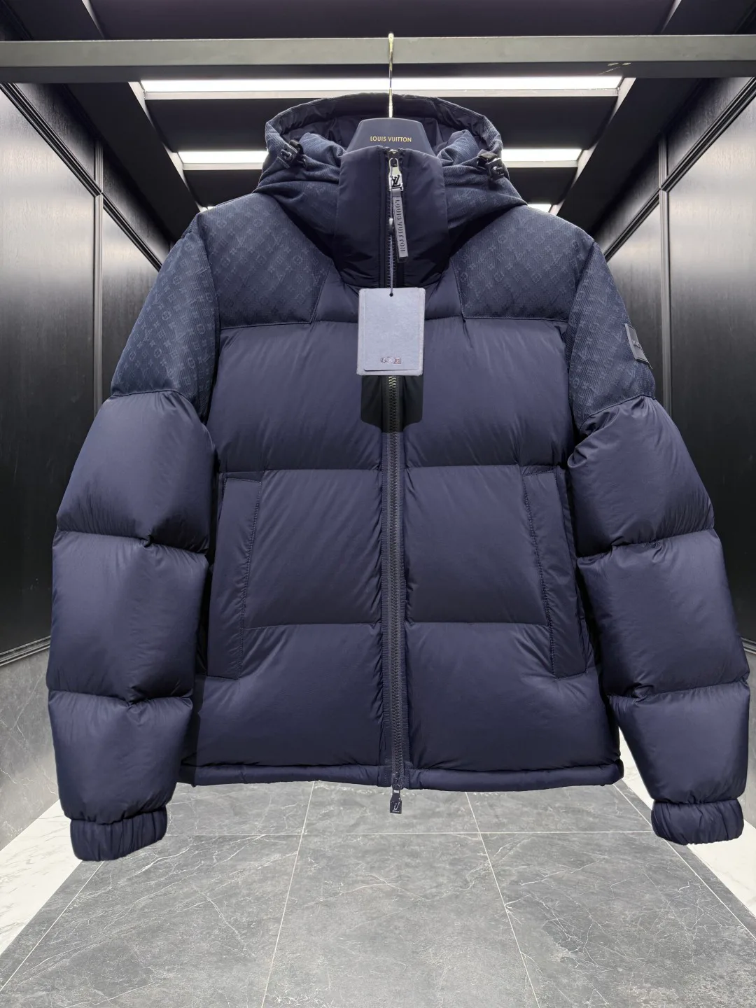 Куртки И Пуховики Женские Louis Vuitton 4848772