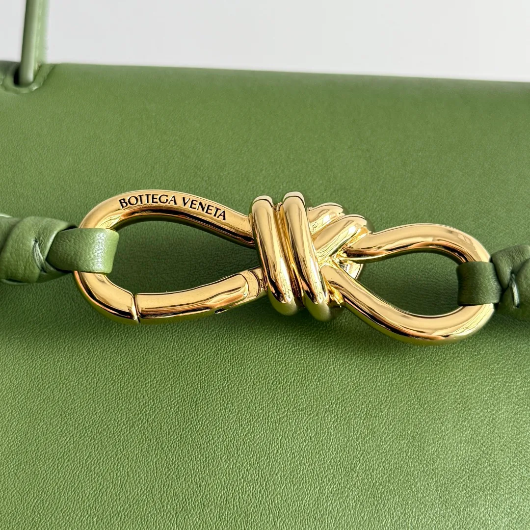 Классические Сумки Женские Bottega Veneta 16878907