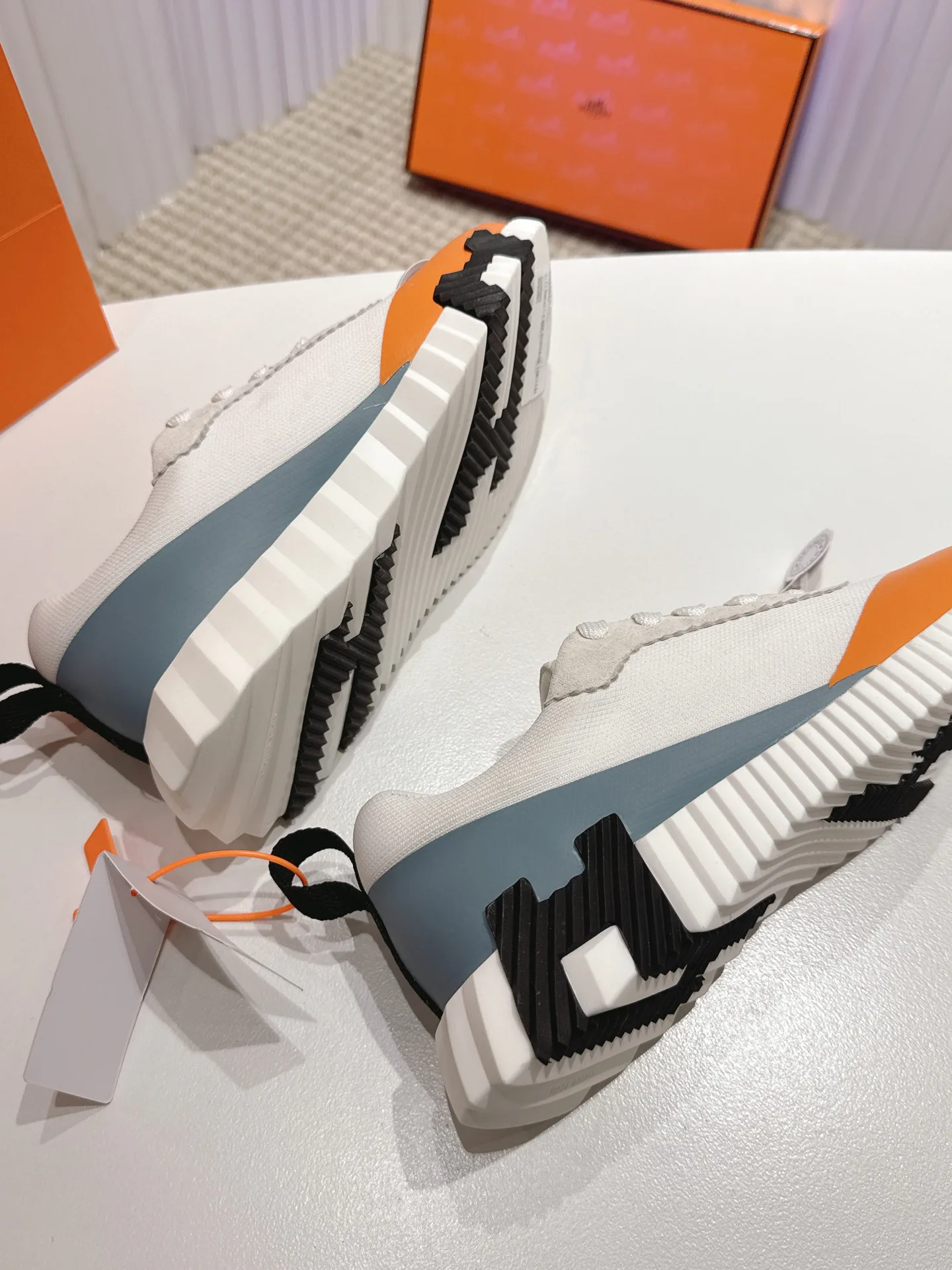 Кроссовки Женские Hermes 1744771