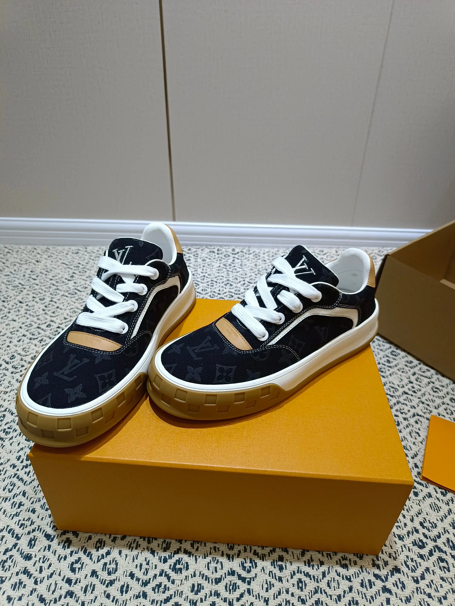 Кеды Женские Louis Vuitton 60778