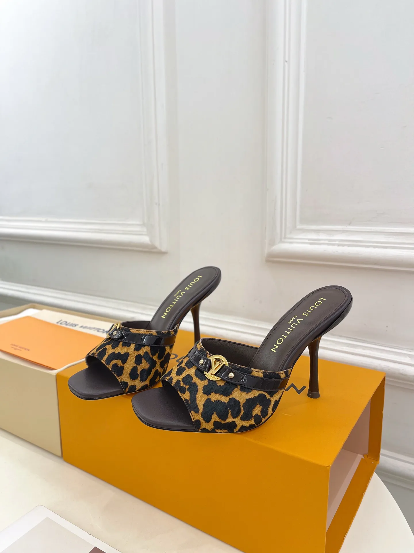 Туфли Женские Louis Vuitton 11458163