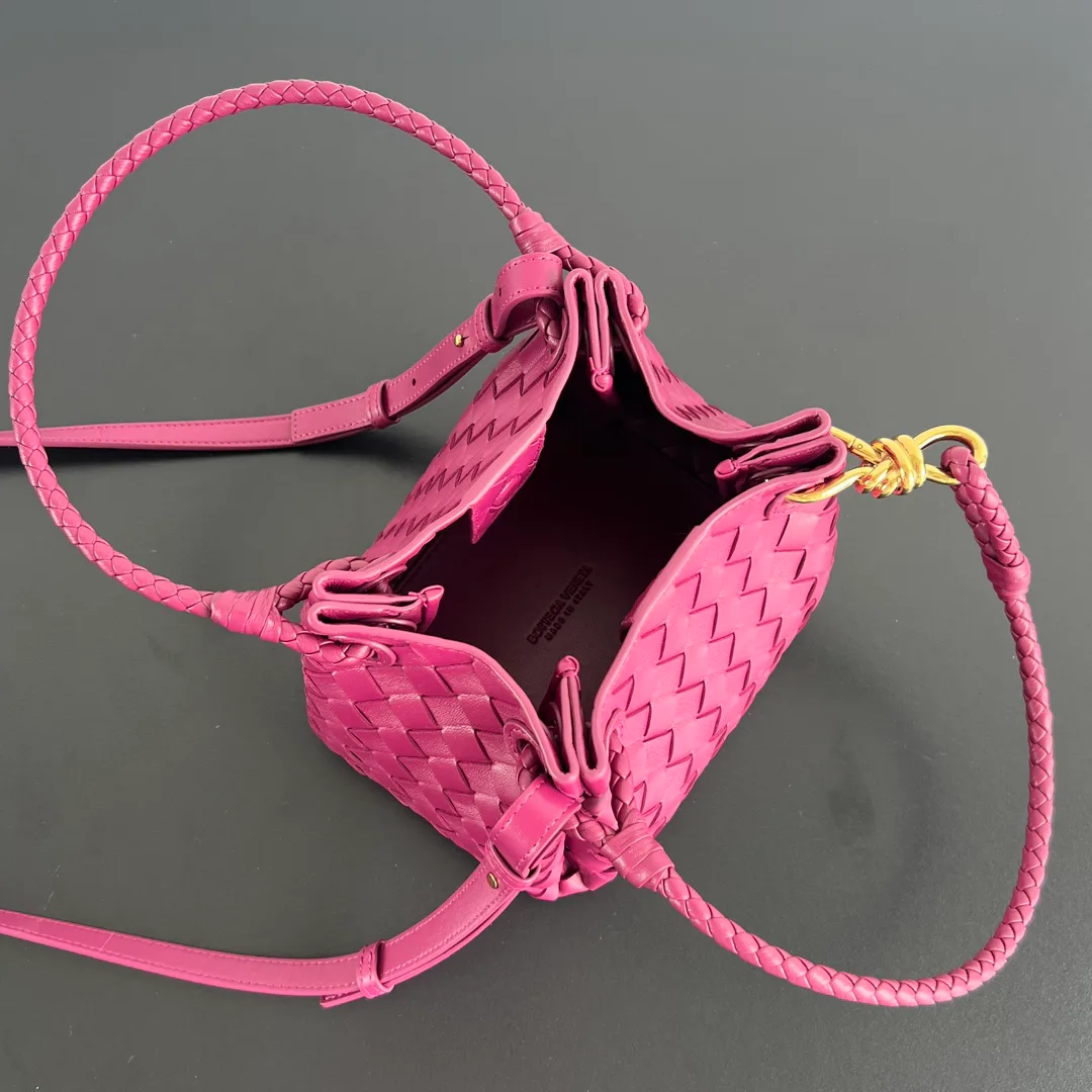 Классические Сумки Женские Bottega Veneta 11425392