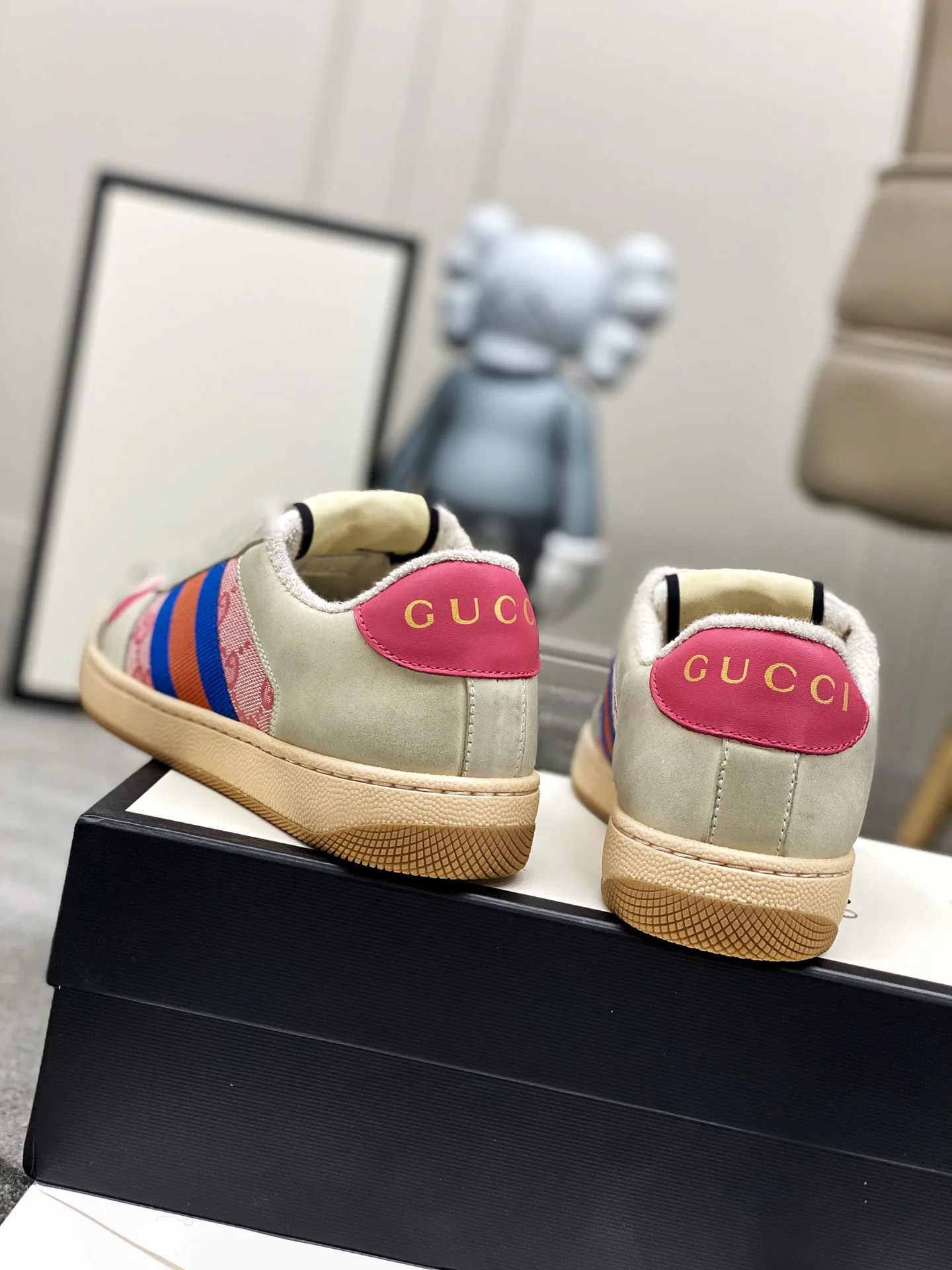 Кроссовки Женские Gucci 945013