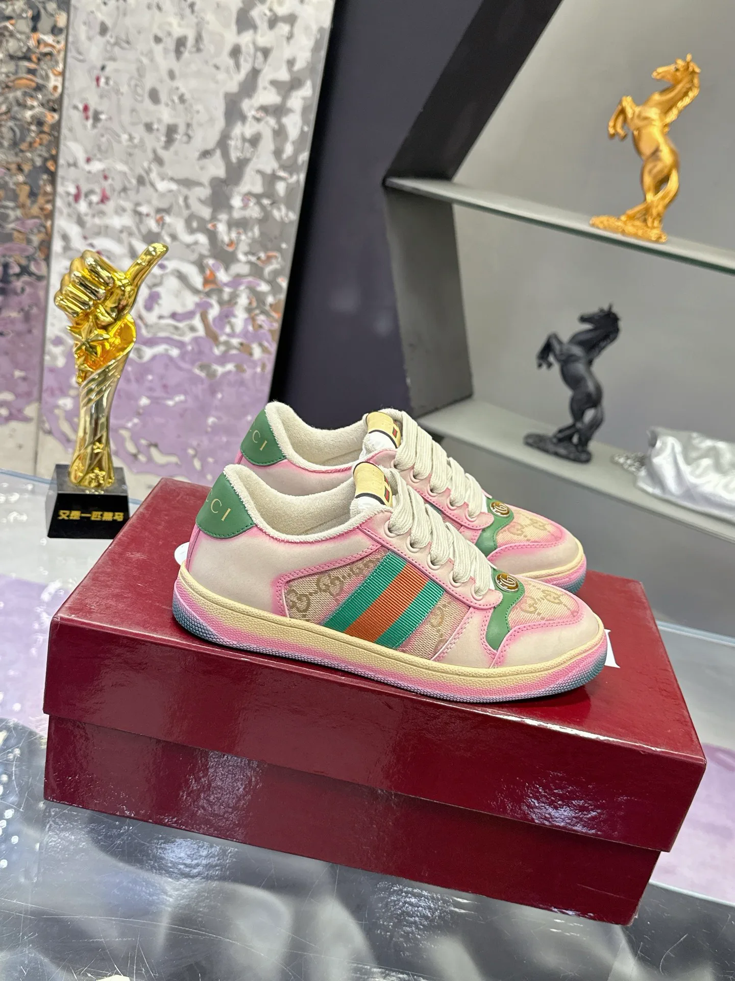 Кроссовки Женские Gucci 17530444