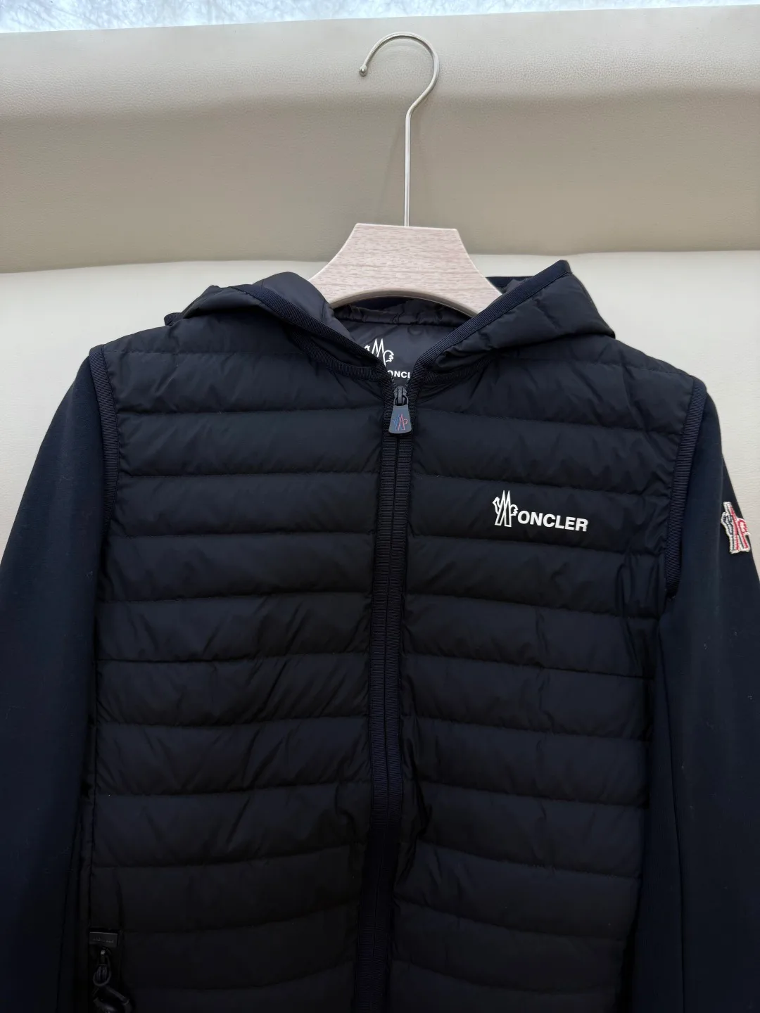 Куртки И Пуховики Женские Moncler 18512976