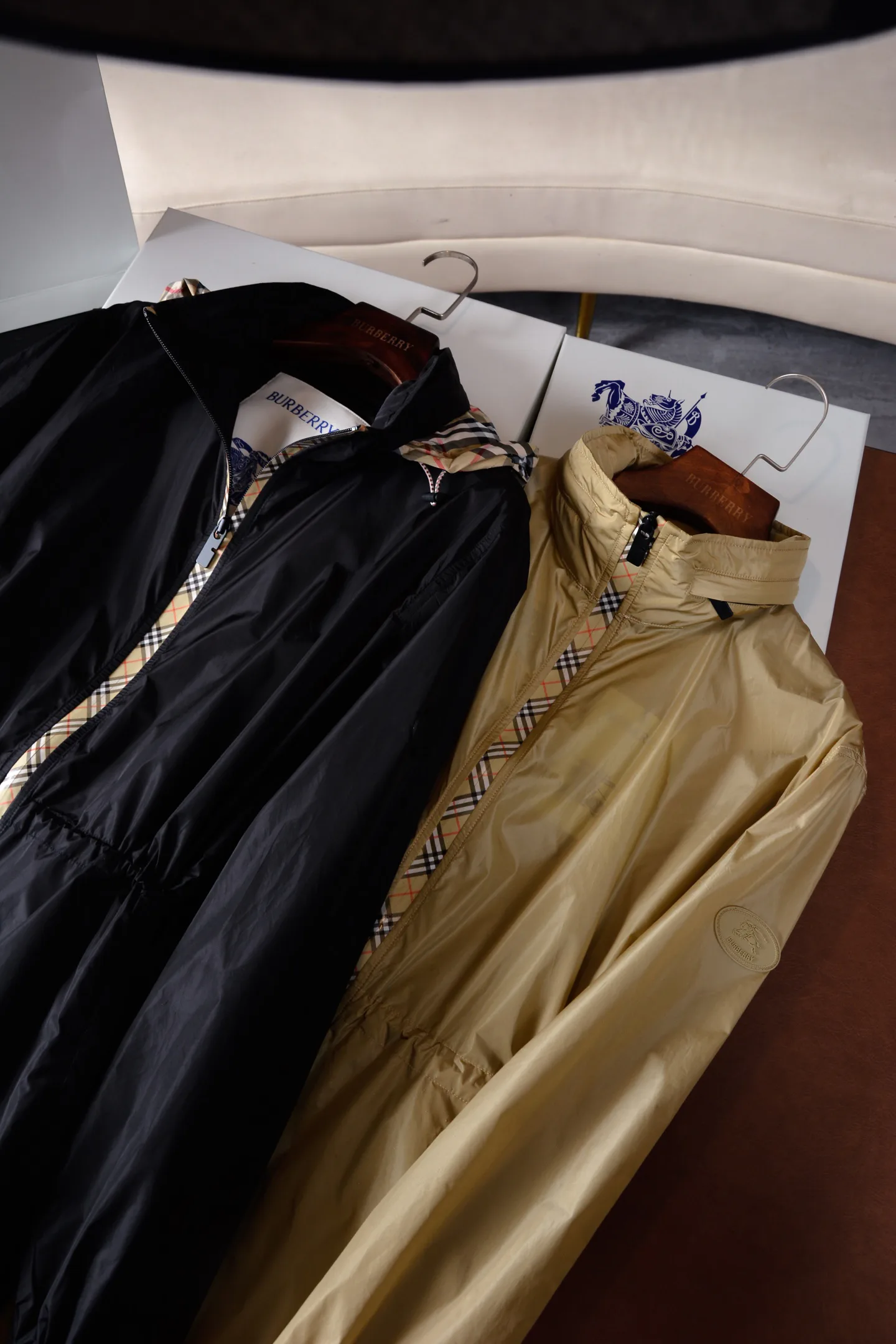 Куртки И Пуховики Женские Burberry 13458133