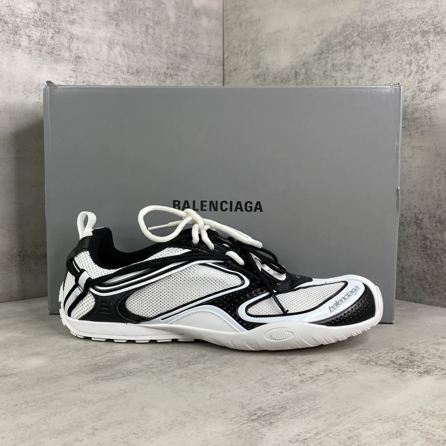 Кроссовки Женские Balenciaga 14582576
