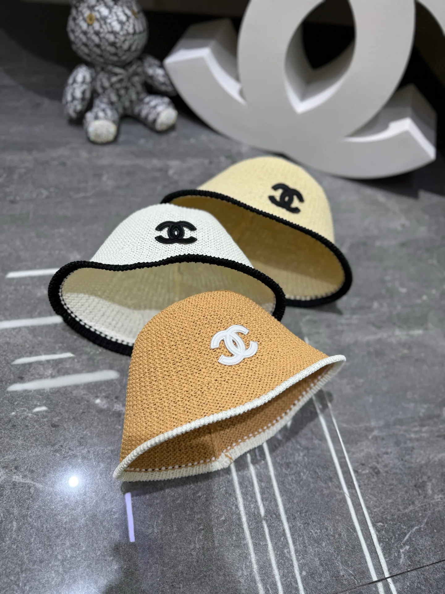 Головные Уборы Chanel 17810491