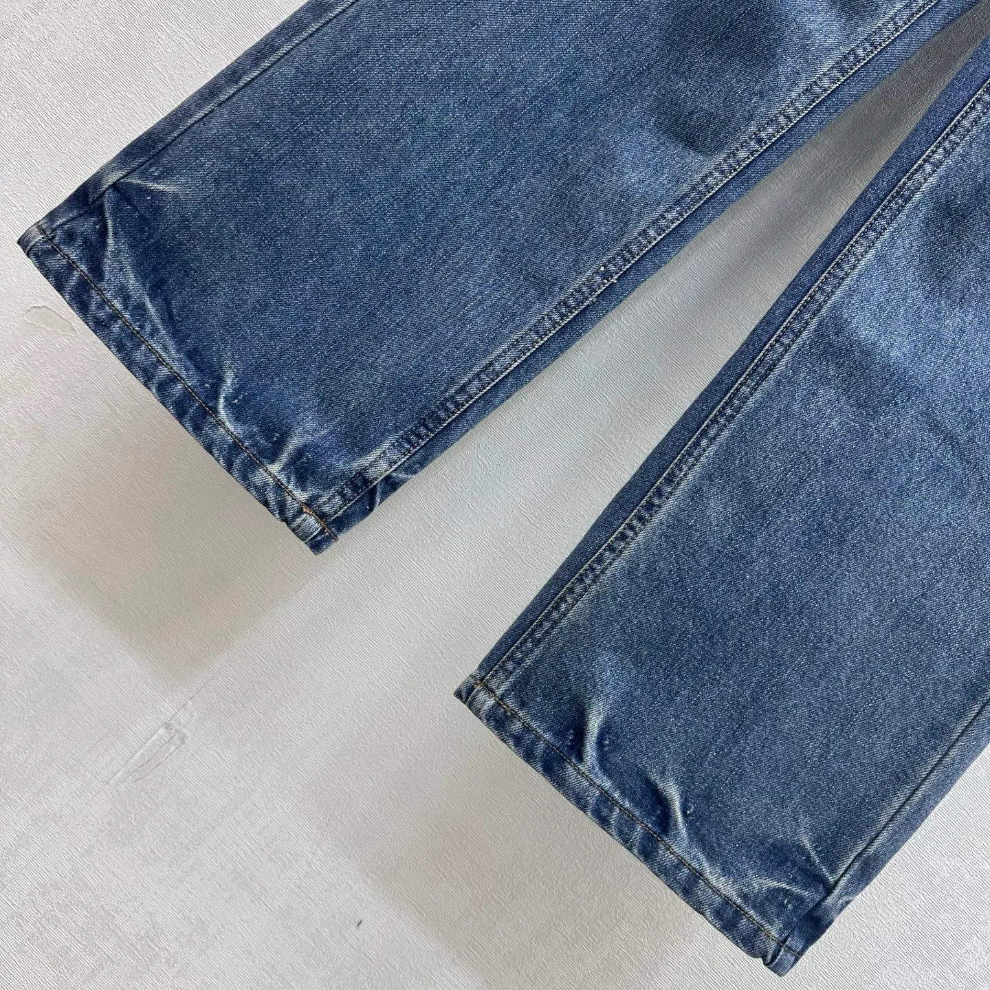 Джинсы Женские Saint Laurent 17439691
