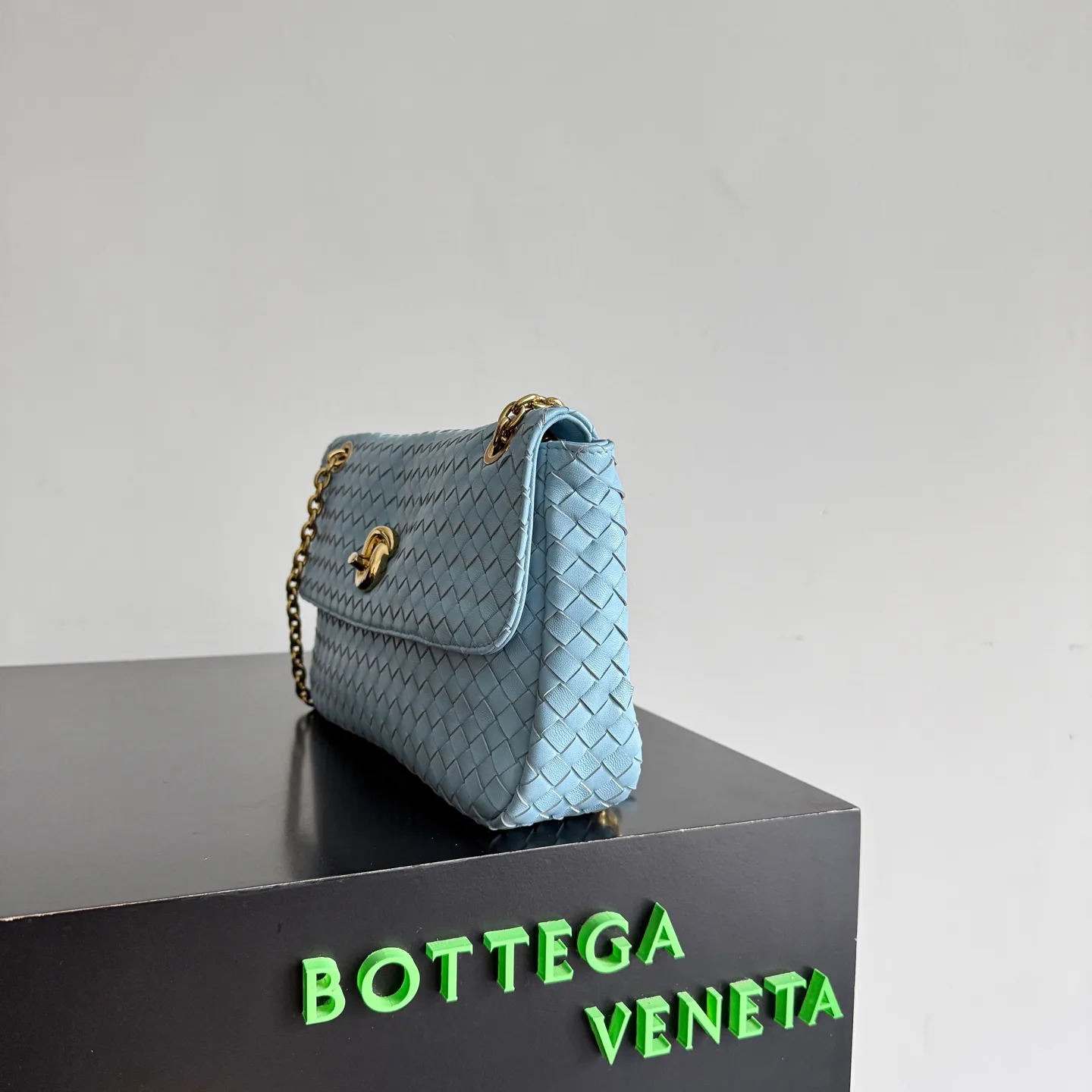 Классические Сумки Женские Bottega Veneta 16890029