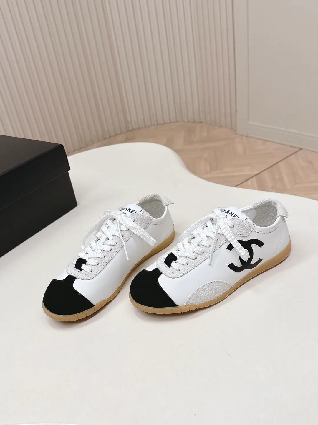 Кроссовки Женские Chanel 11576036