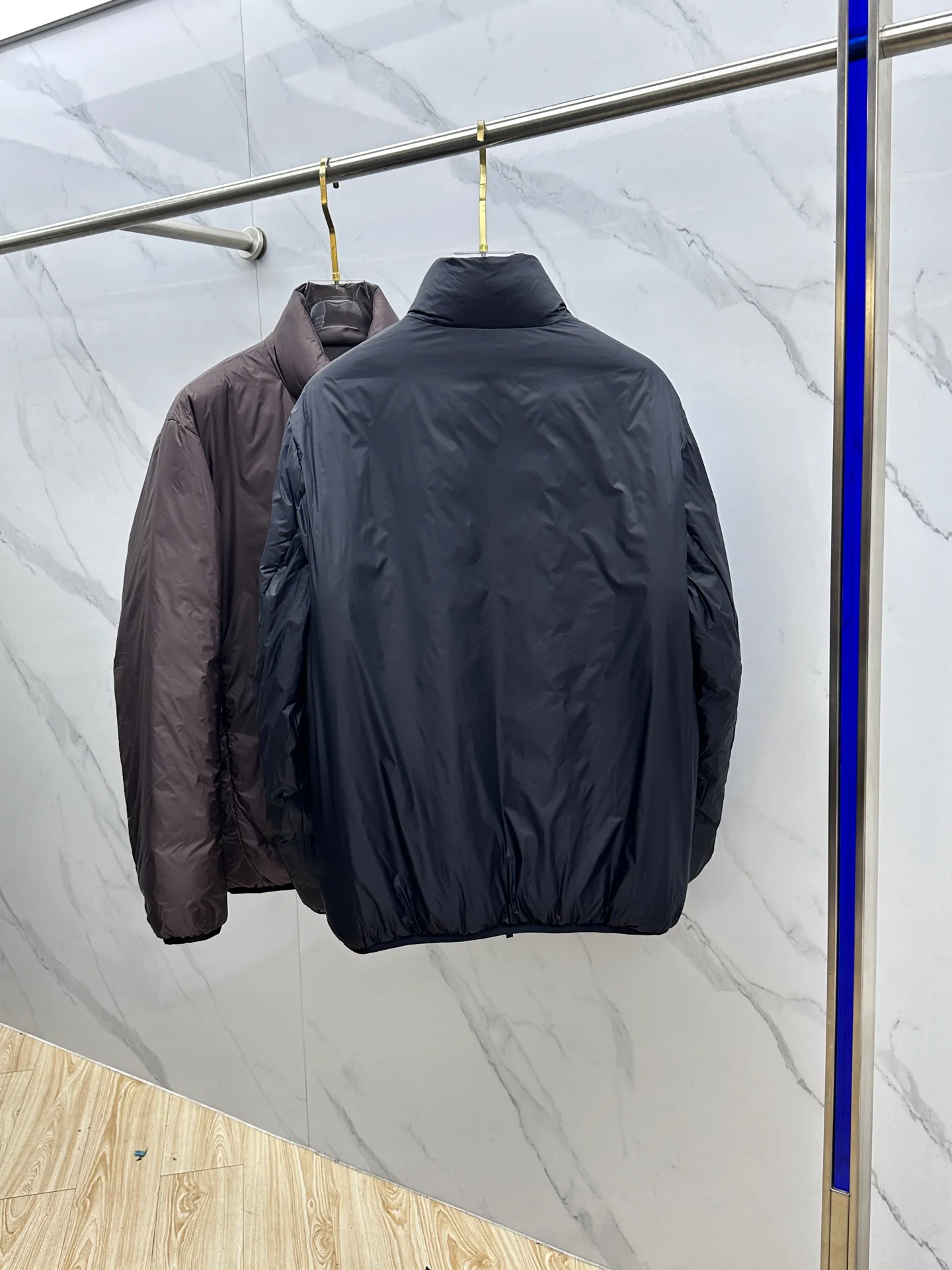 Куртки И Пуховики Мужские Moncler 2237467