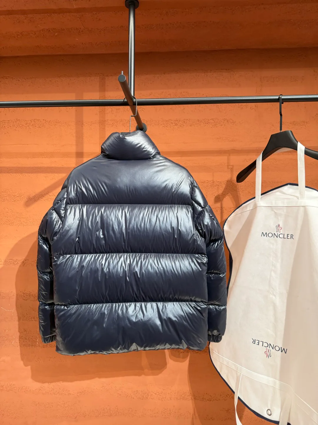 Куртки И Пуховики Мужские Moncler 18237493