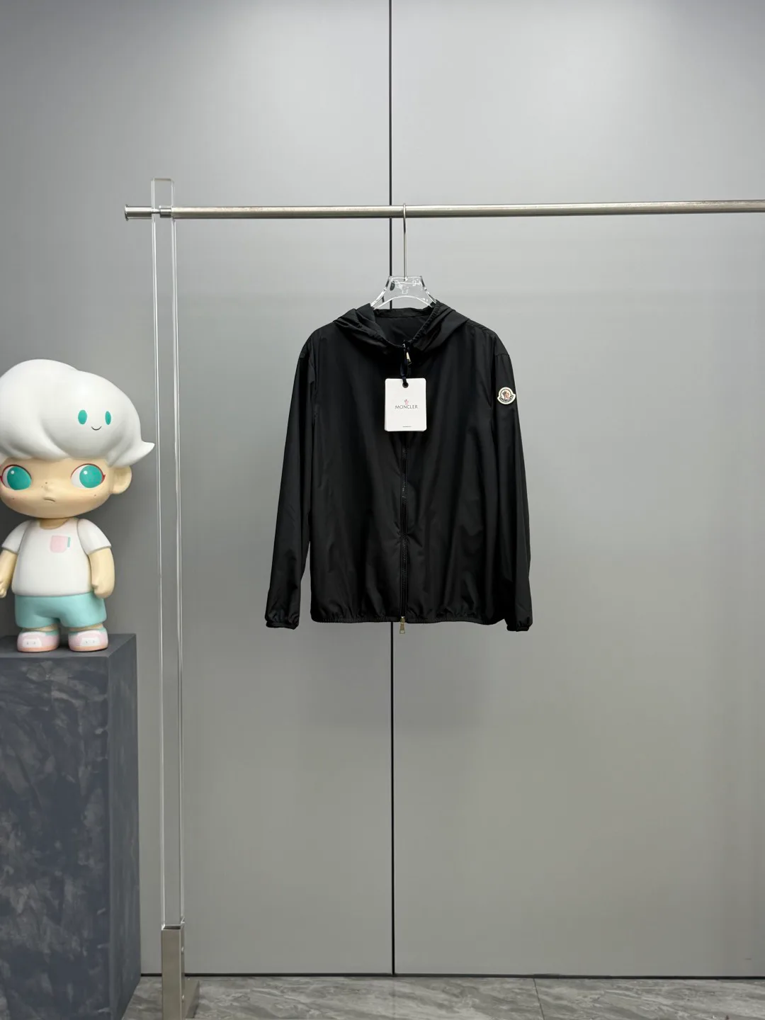 Куртки И Пуховики Мужские Moncler 12730025