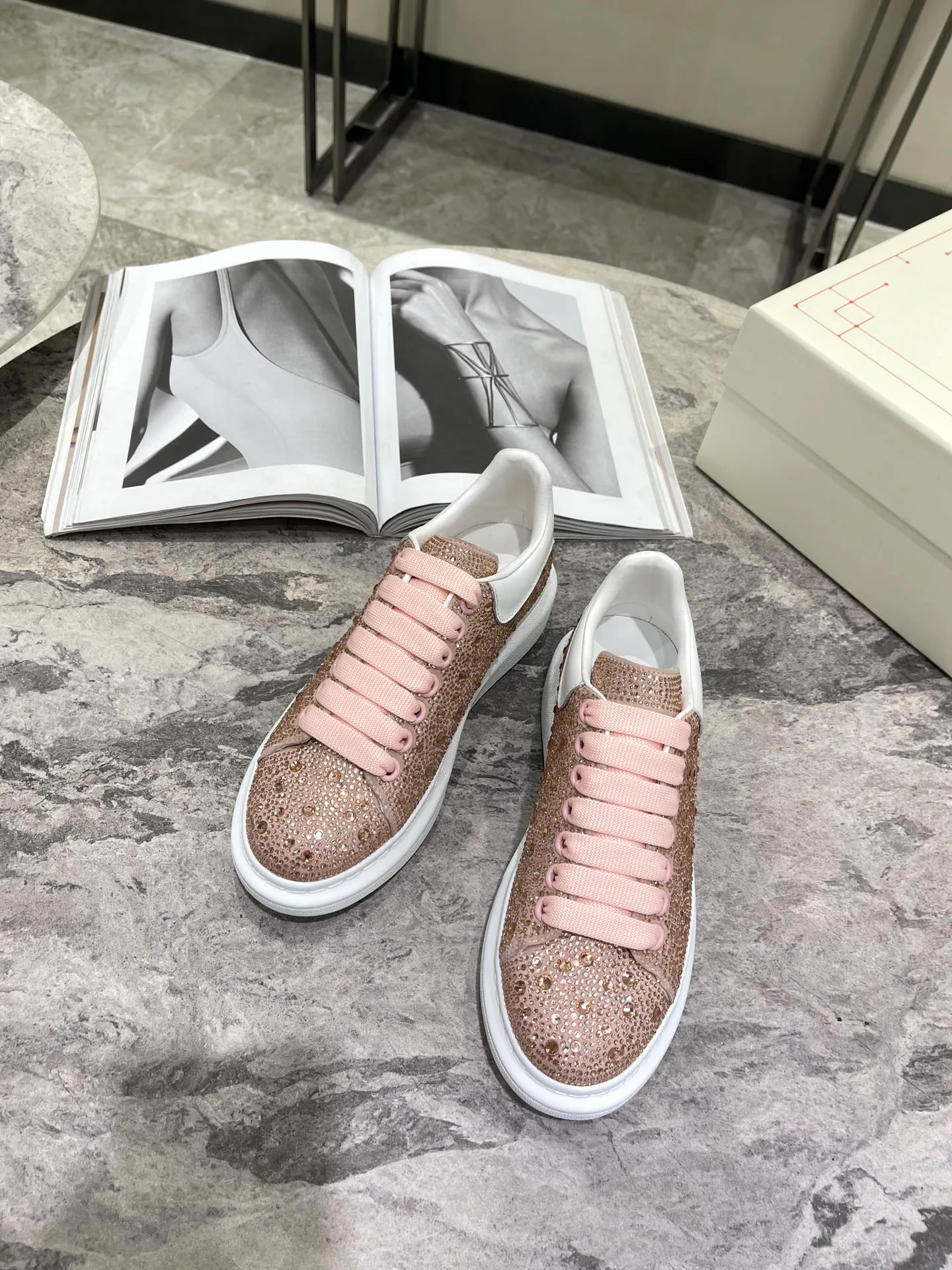 Кроссовки Женские Alexander Mcqueen 3446195