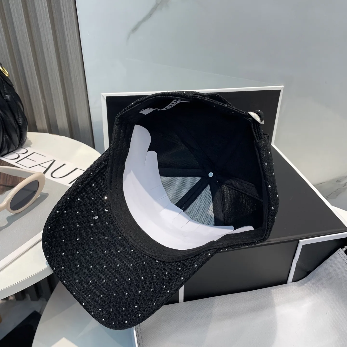 Головные Уборы Miu Miu 18888