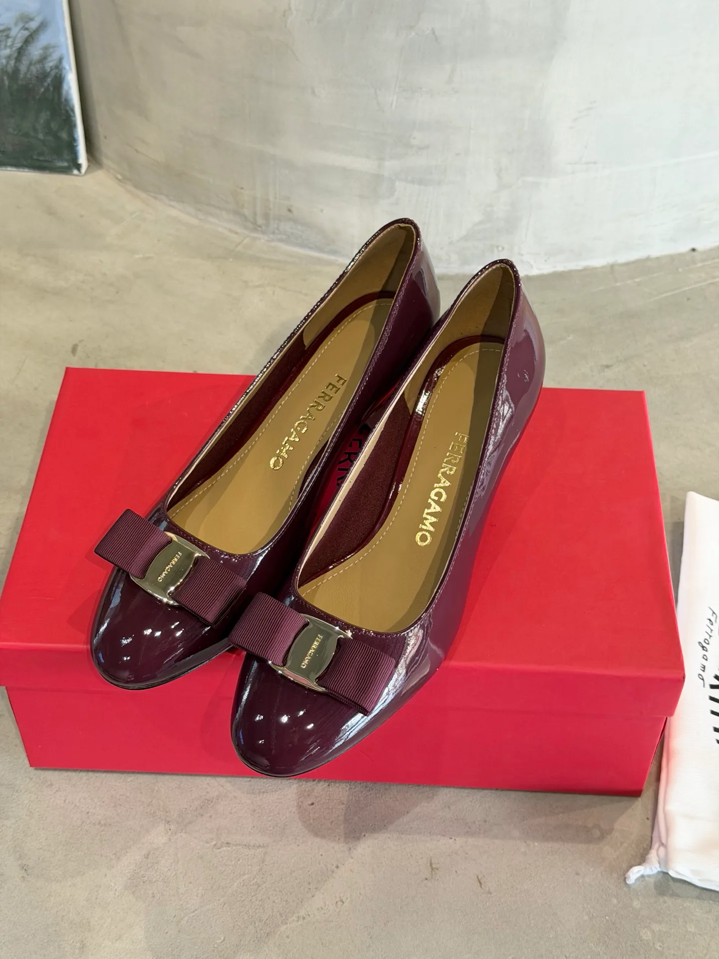 Туфли Женские Salvatore Ferragamo 11703594