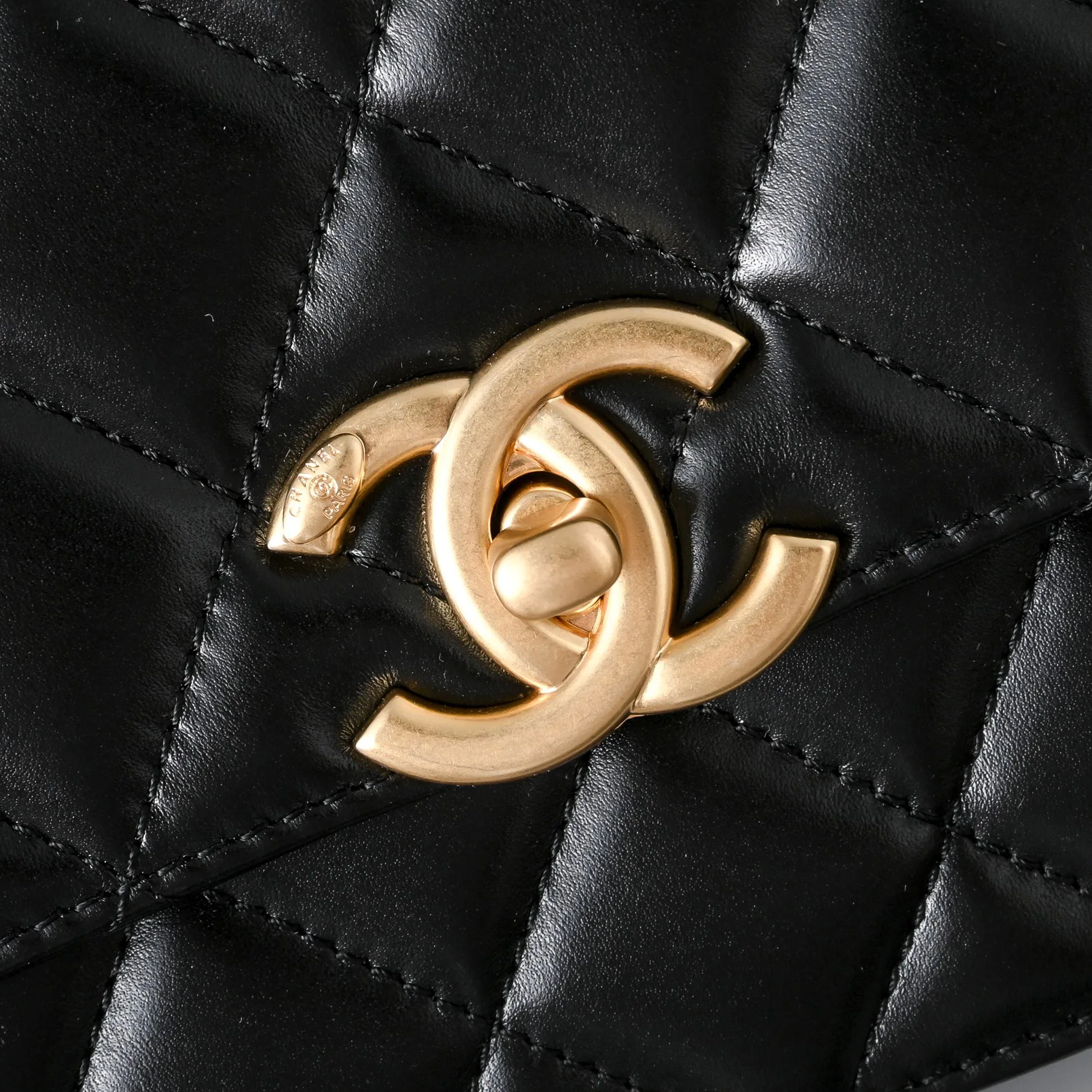 Классические Сумки Женские Chanel 18148080