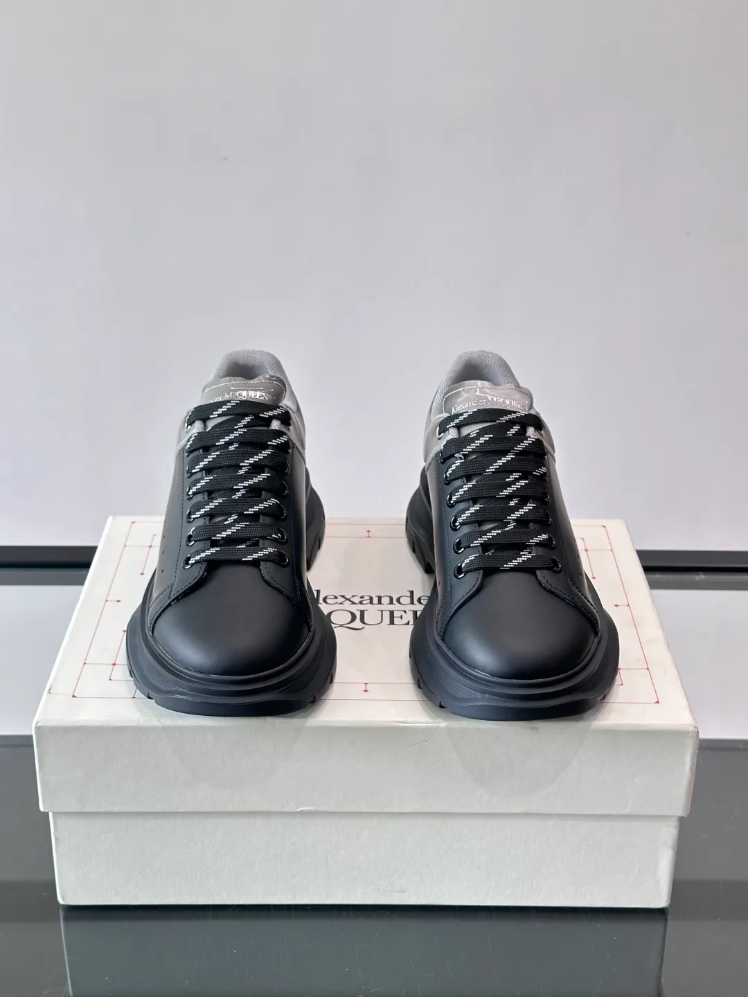 Кроссовки Женские Alexander Mcqueen 11151049