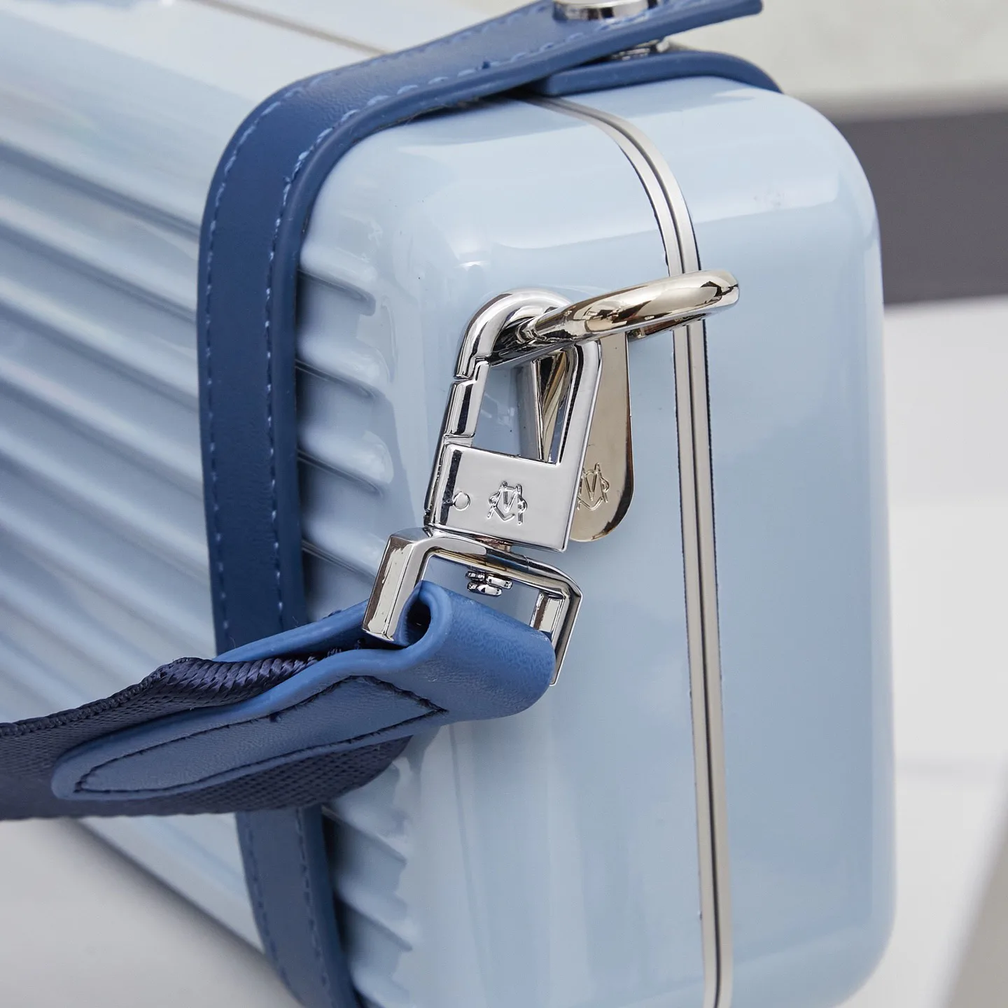 Сумки На Ремне Женские Rimowa 11185356