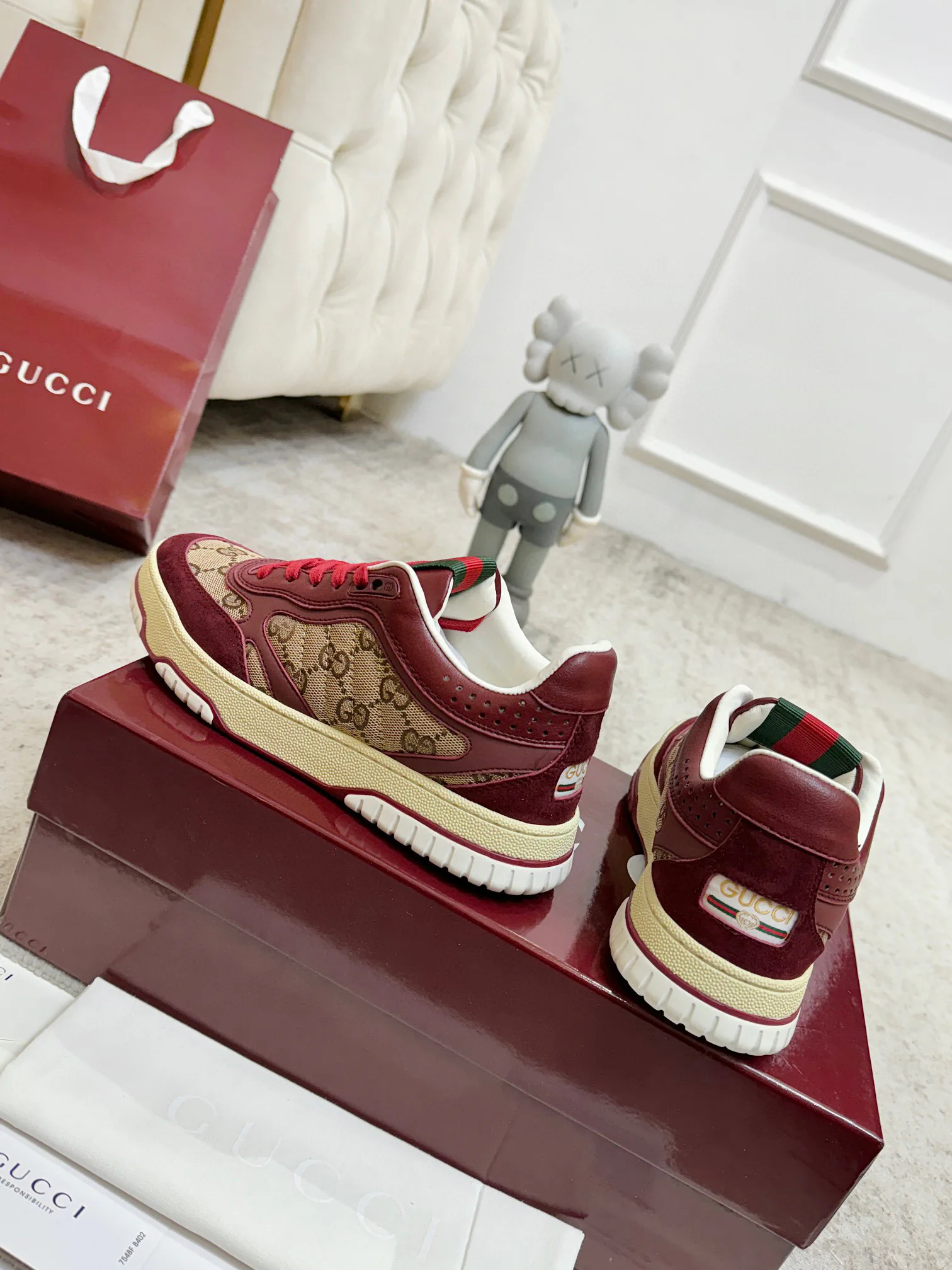 Кроссовки Женские Gucci 944891