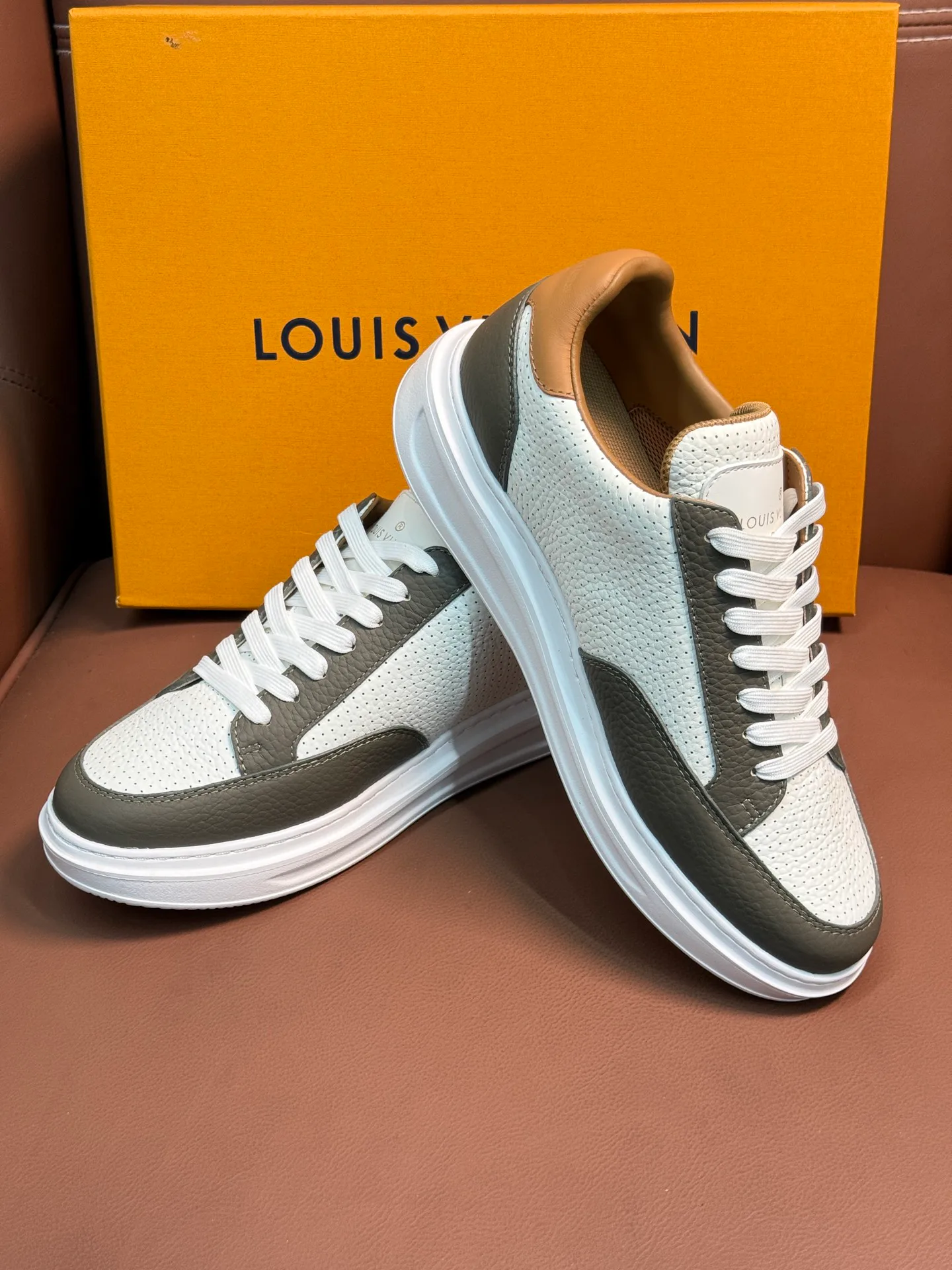 Кроссовки Мужские Louis Vuitton 33214