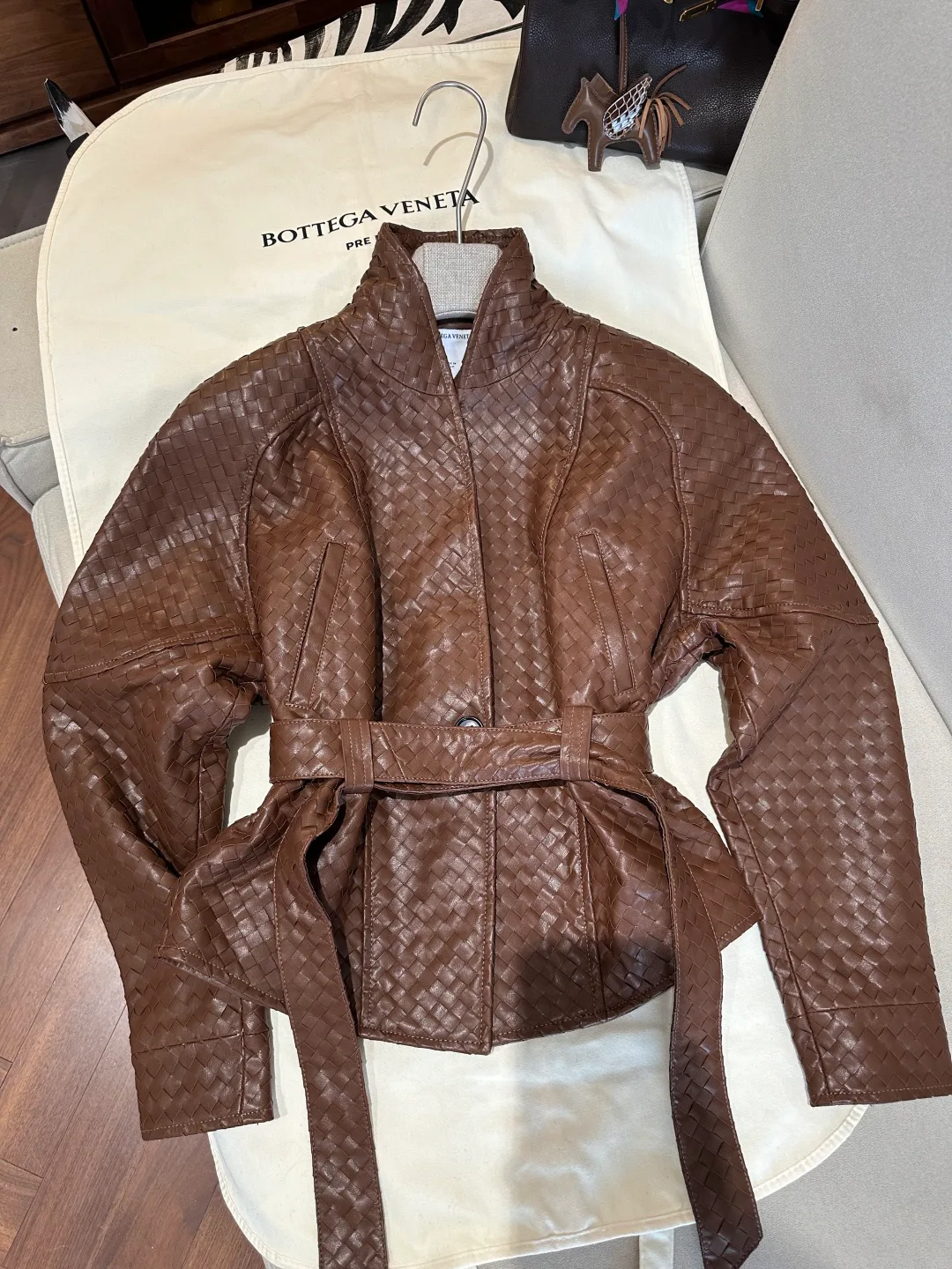 Кожаные Куртки И Дублёнки Женские Bottega Veneta 18485365