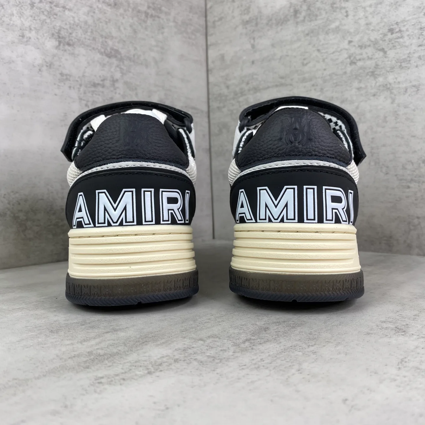 Кроссовки Женские Amiri 18781703