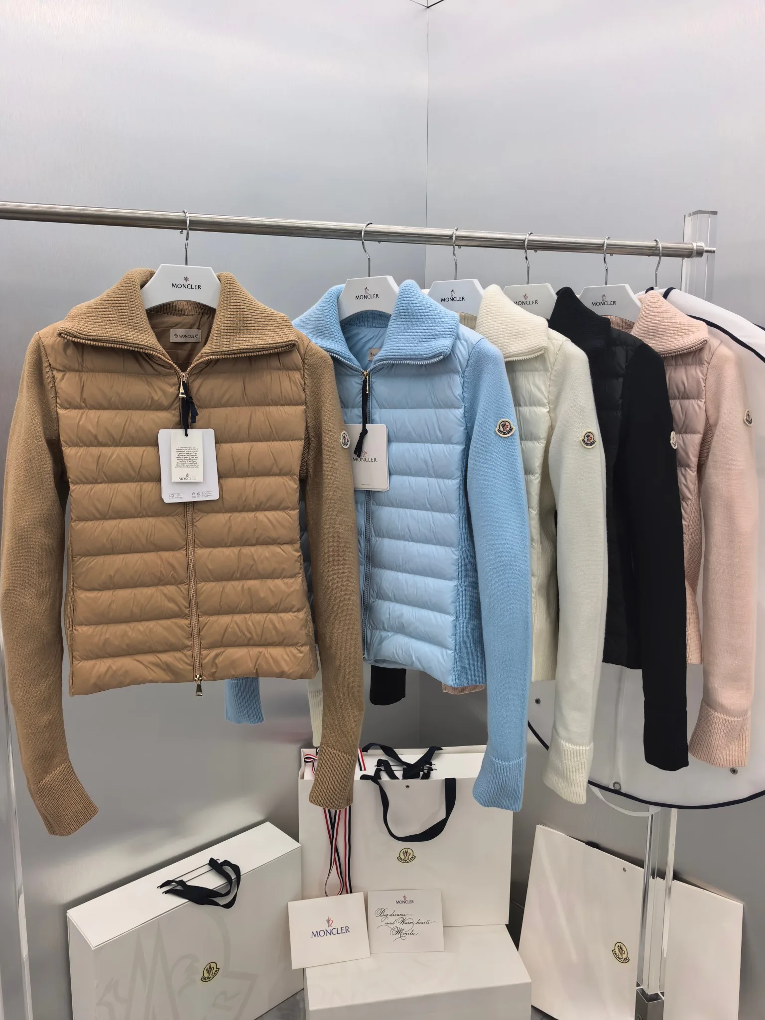 Куртки И Пуховики Женские Moncler 18762818